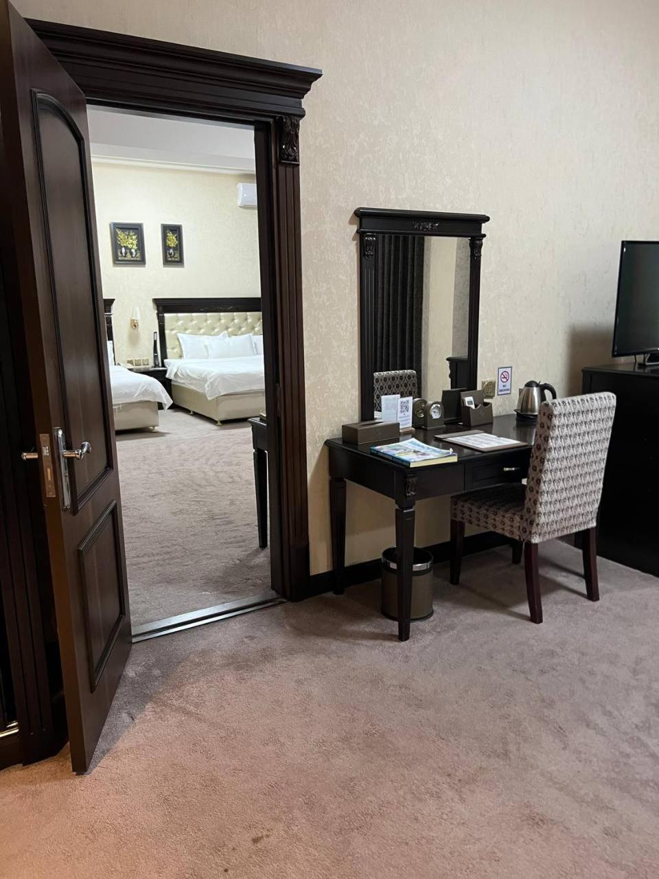 Deluxe Family Room - Photo 4