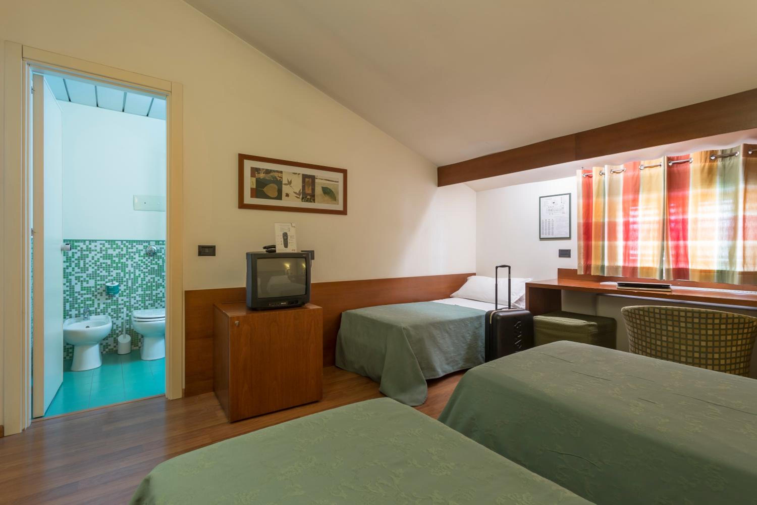 Triple Room - Photo 3