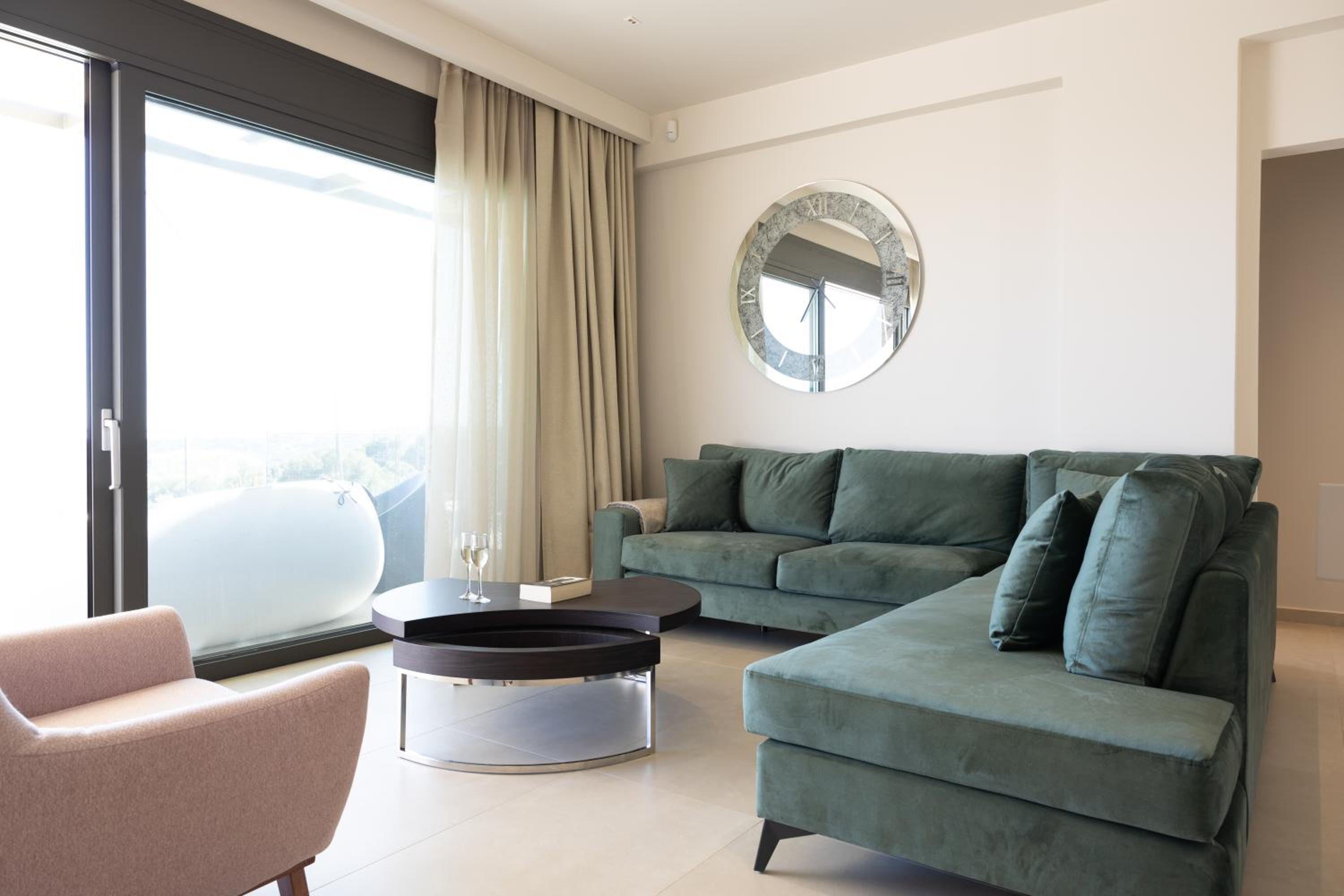 Superior Villa photo 3