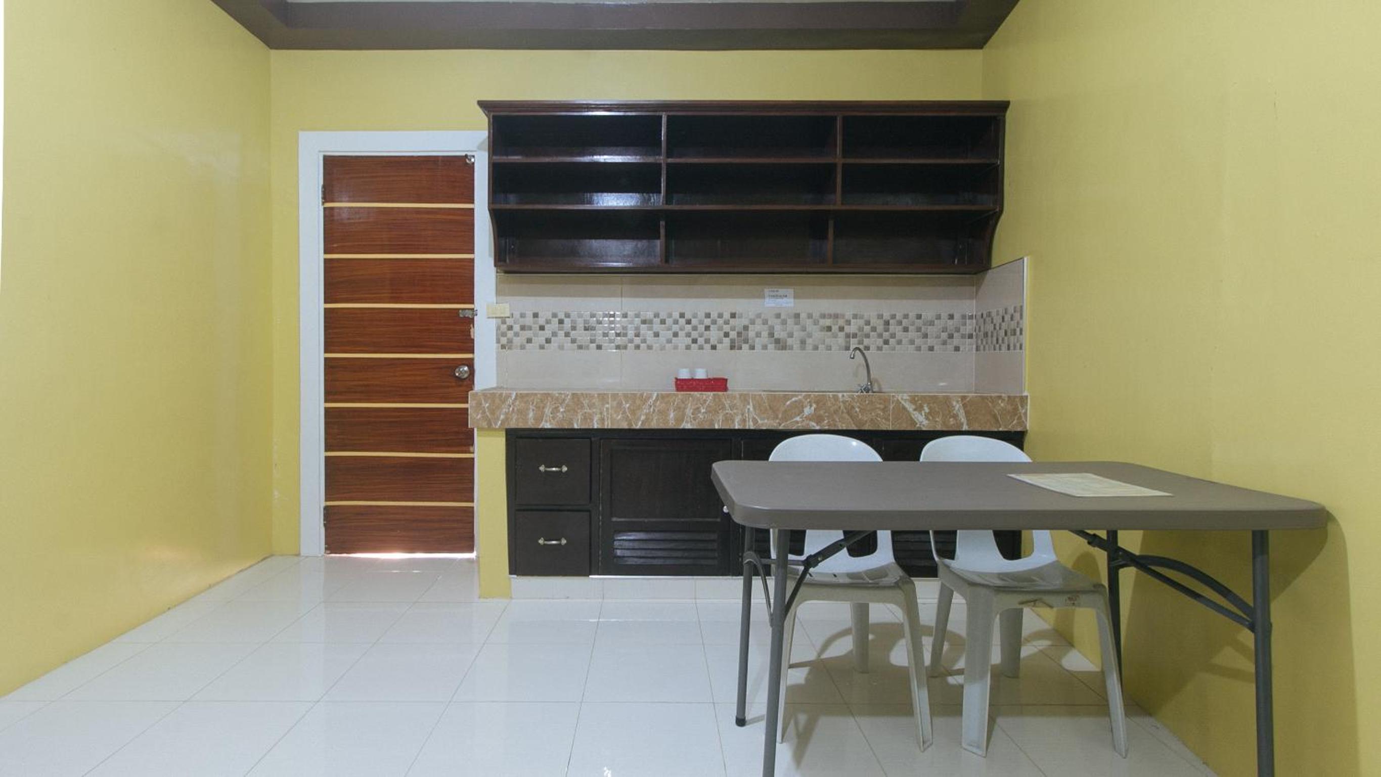 Family Double Room - Photo 16