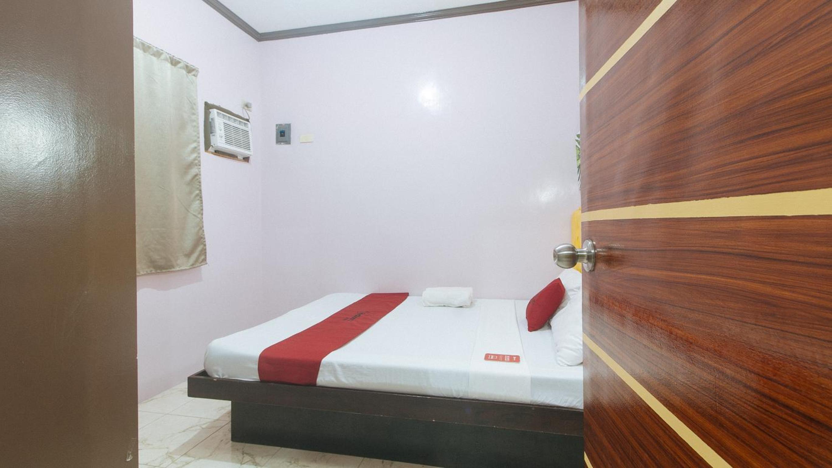 Family Double Room - Photo 7