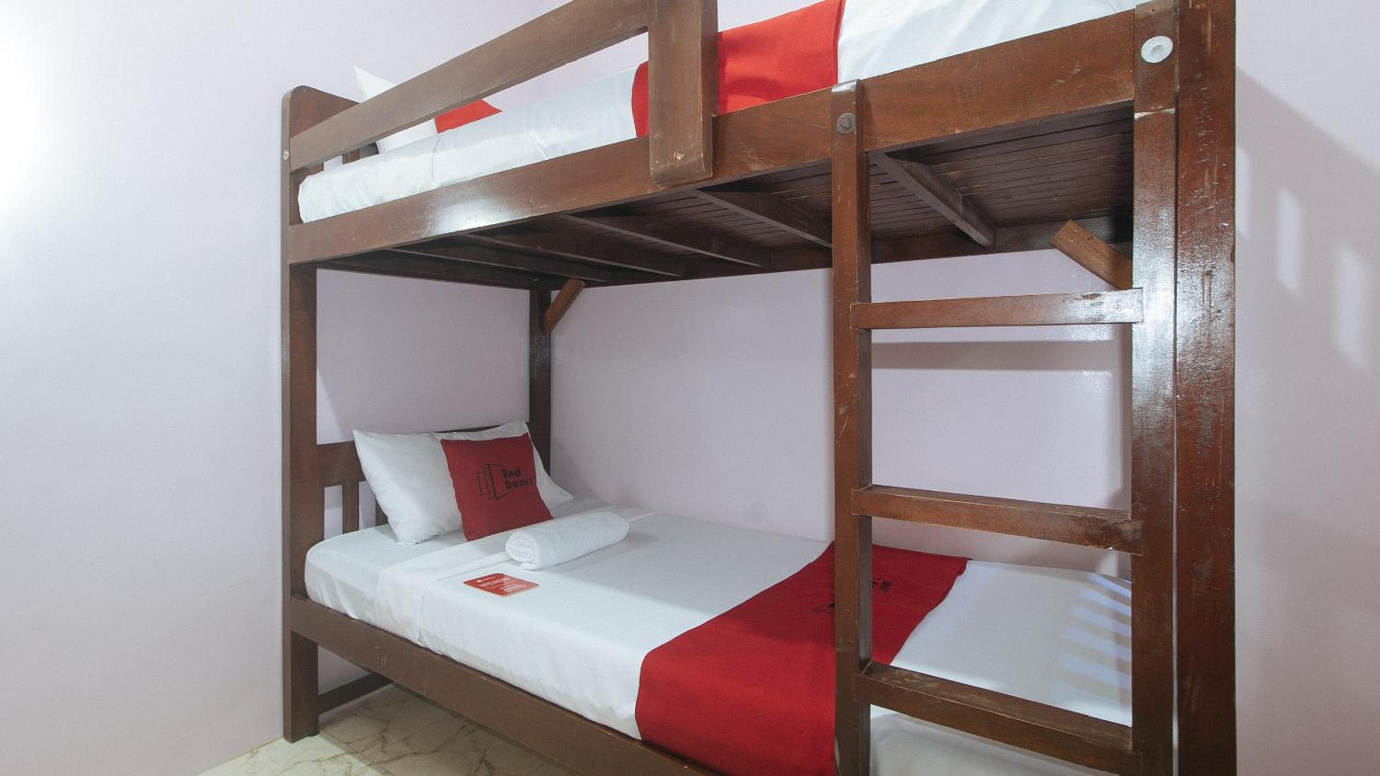 Family Double Room - Photo 10
