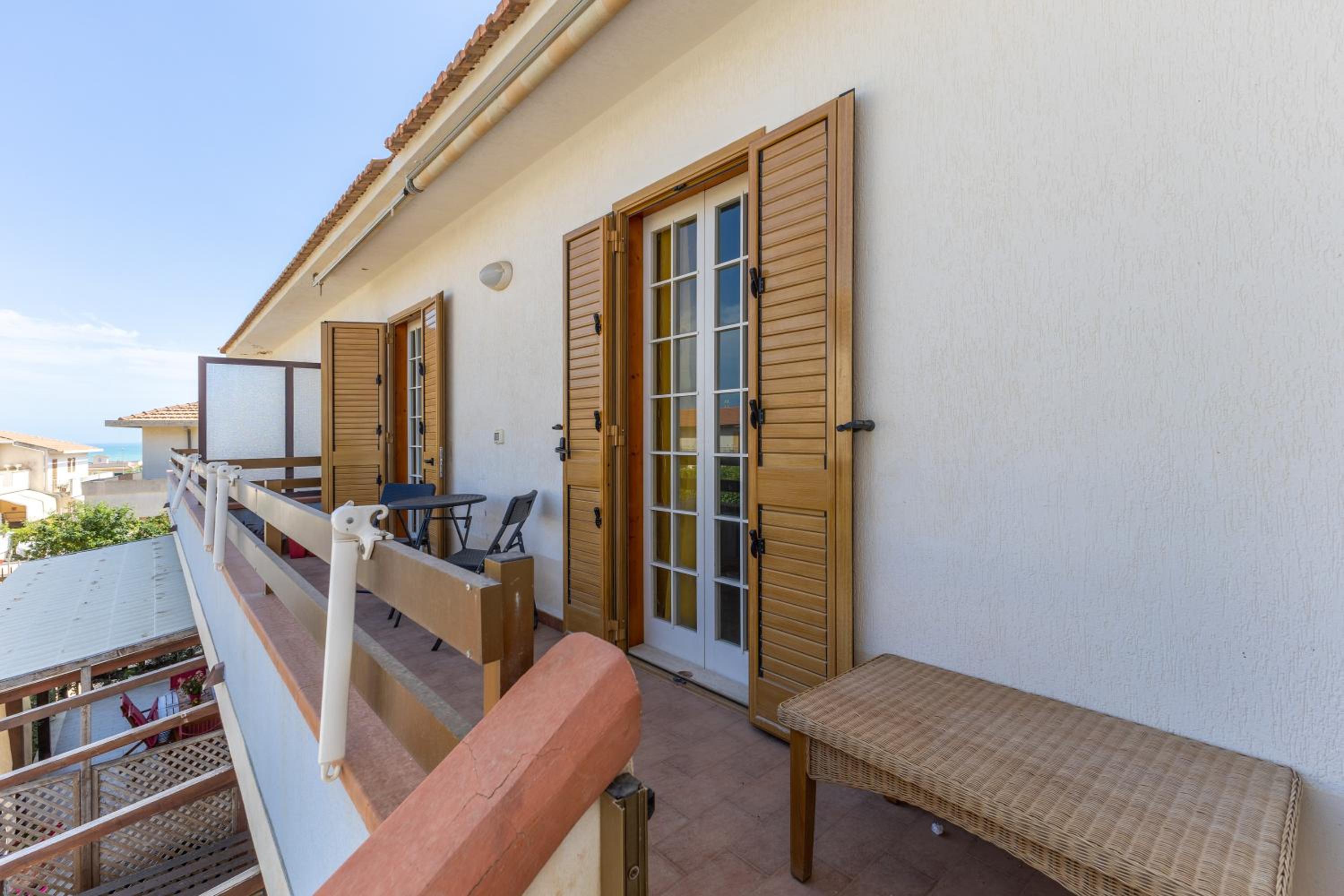 Superior One-Bedroom Apartment With Balcony photo 2