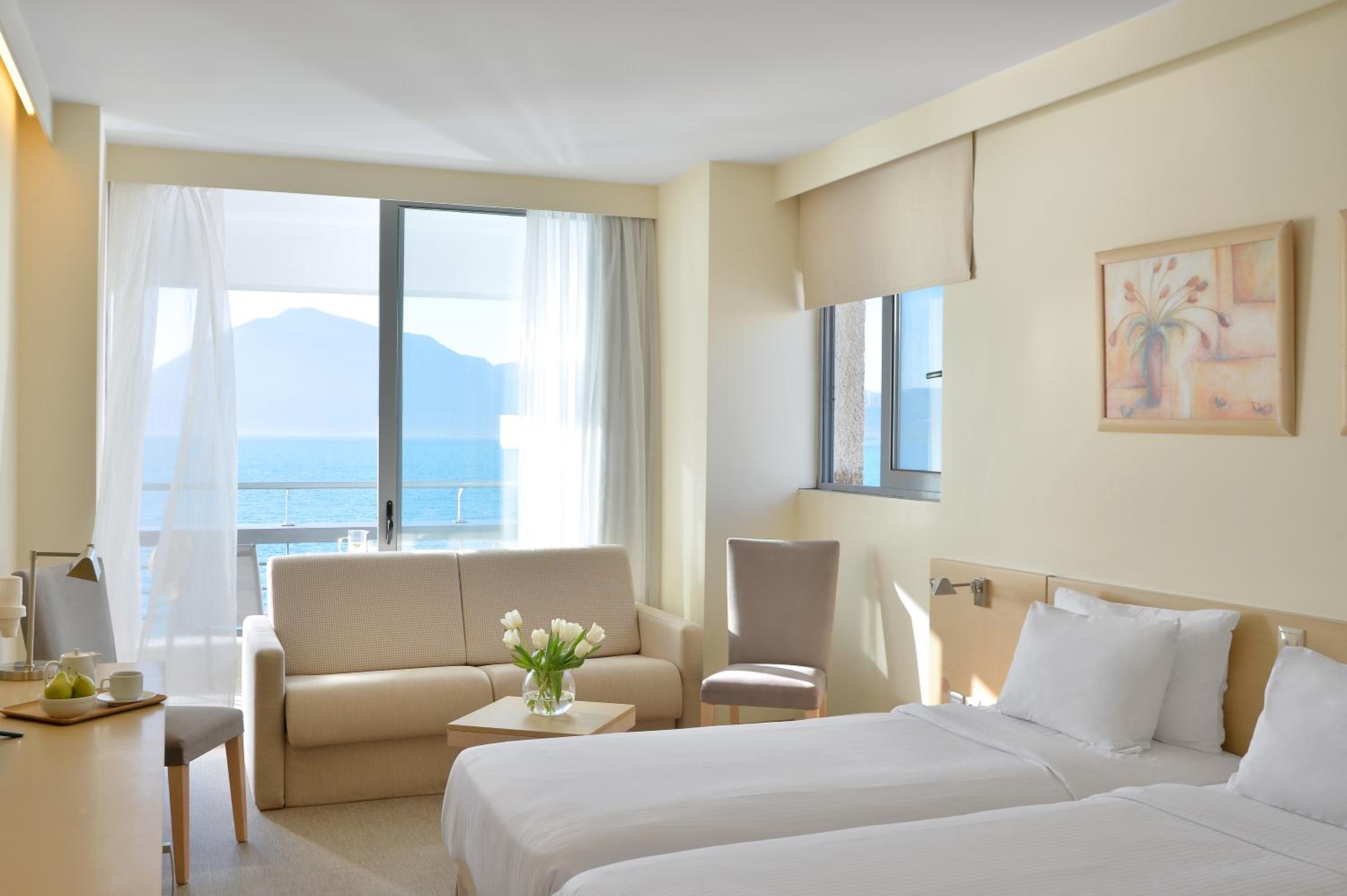 Double Room with Sea View photo 3