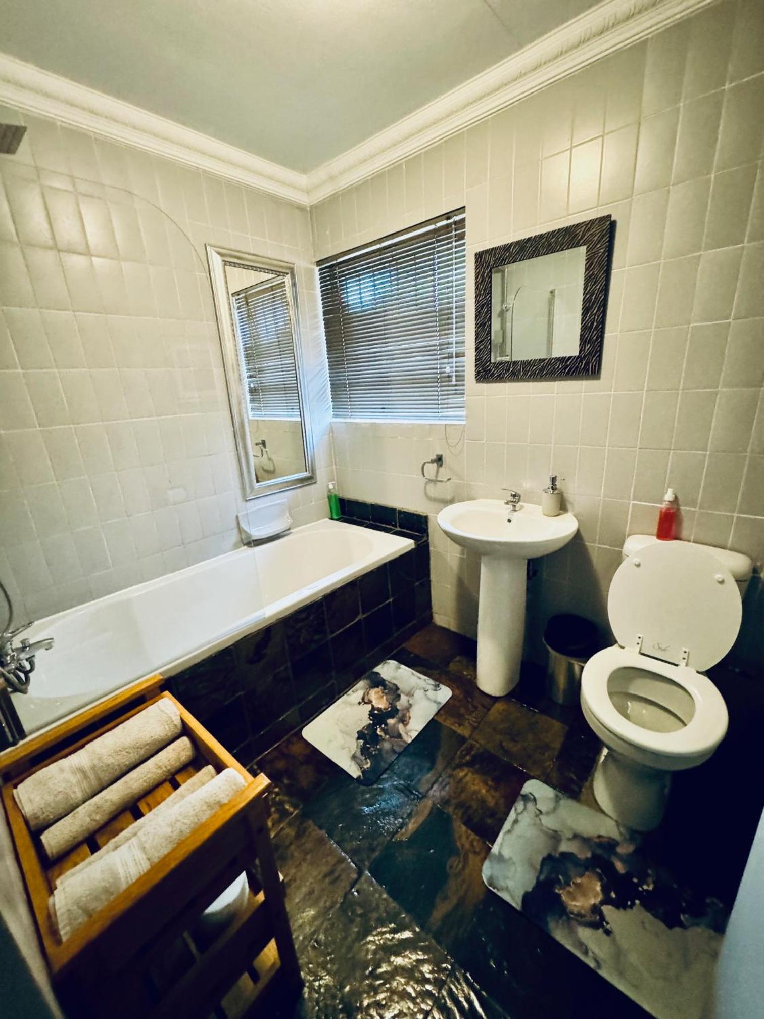 Double Room - Photo 2