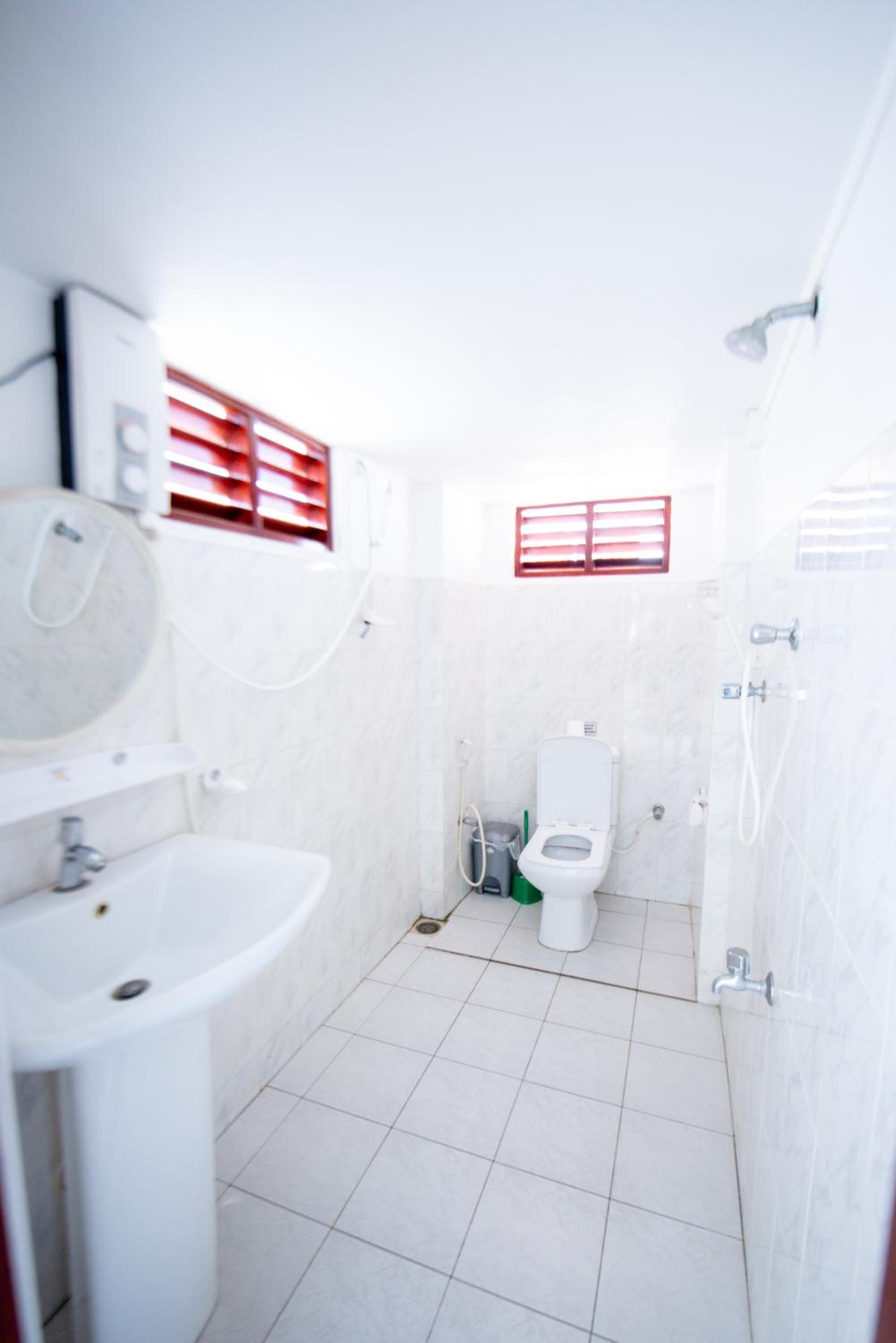 Double Room with Shared Bathroom photo 2