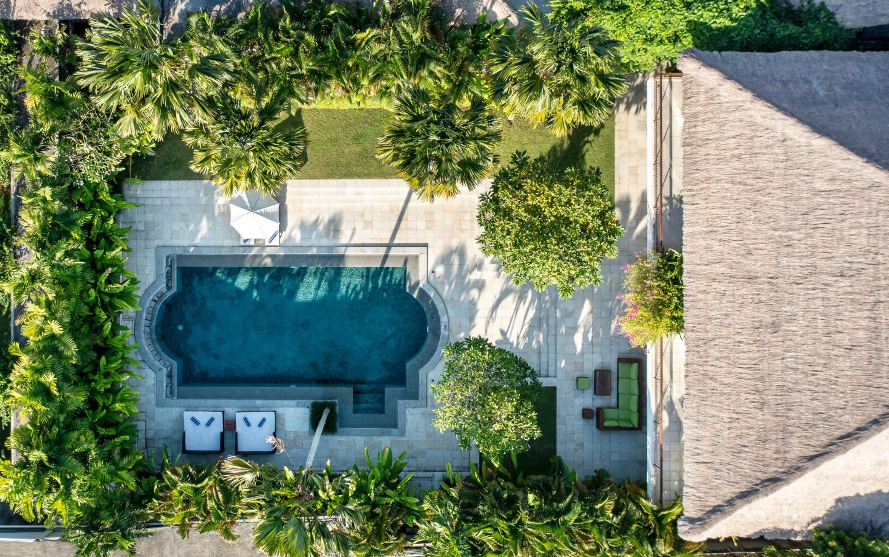 Grand Three-Bedroom Villa with Private Pool photo 3