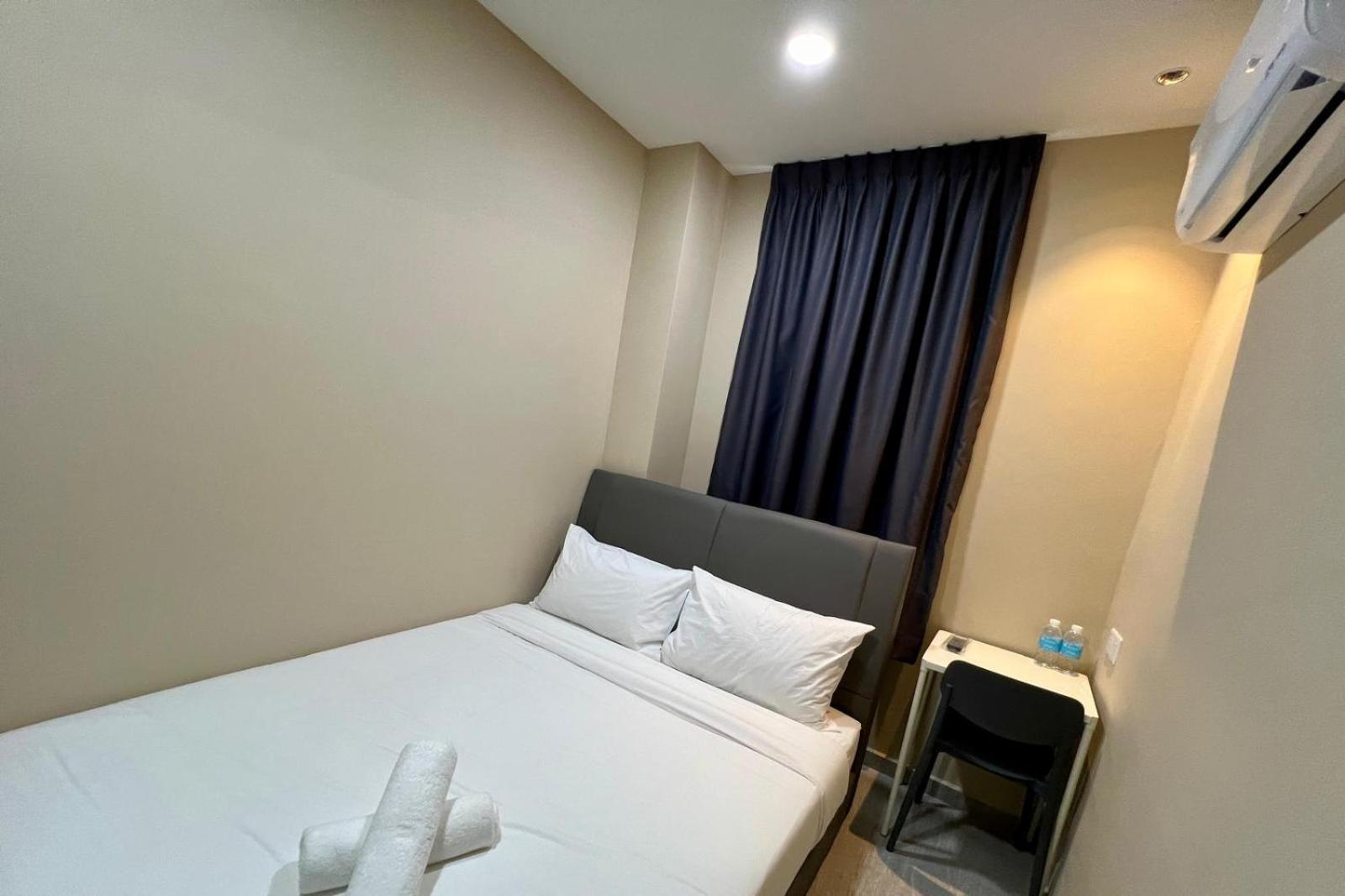 Deluxe Queen Room