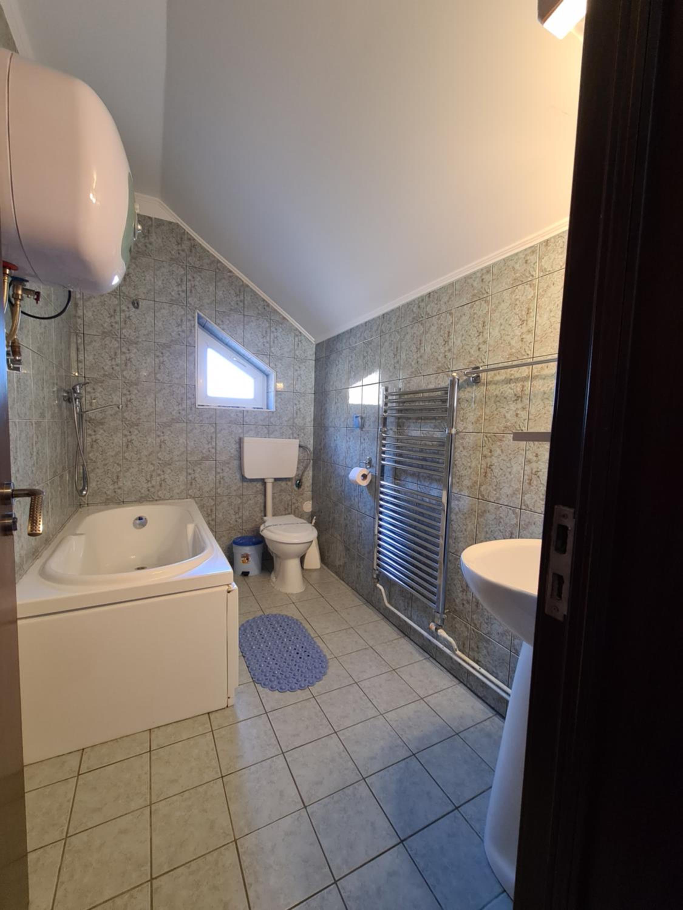 Double Room with Private Bathroom photo 3