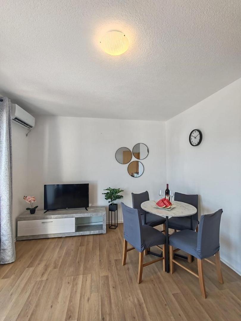 Apartment with Sea View photo 3