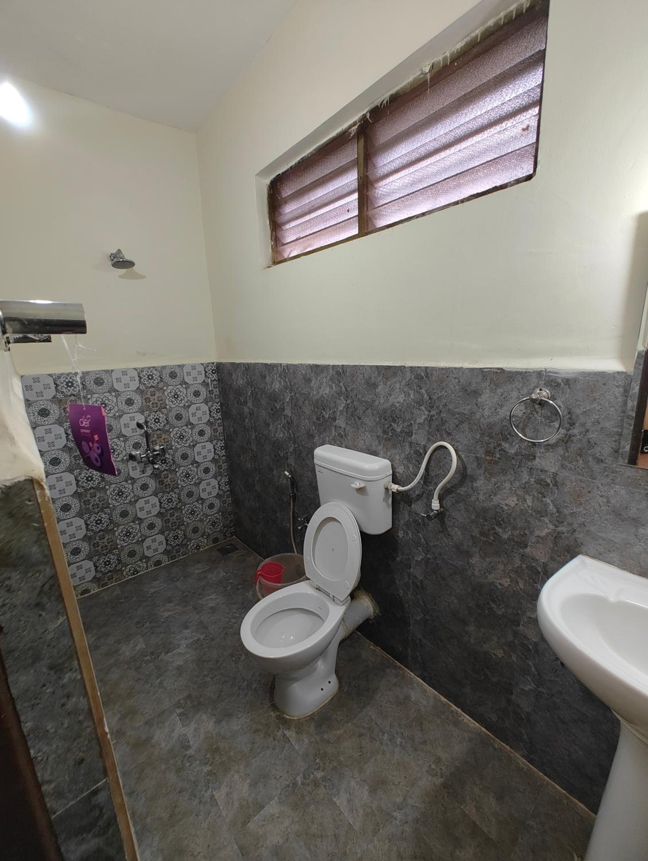 Double Room - Photo 9
