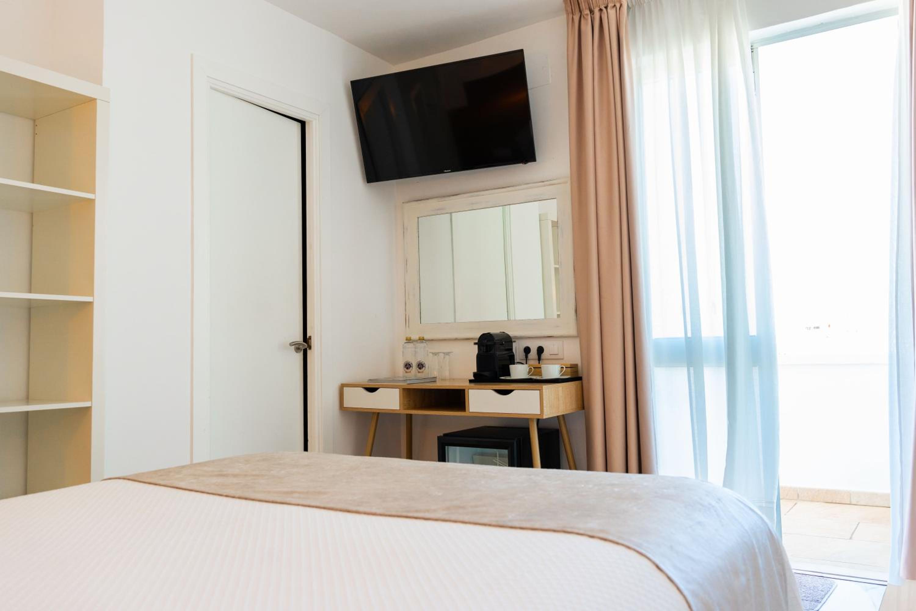 Double Room with Terrace photo 2
