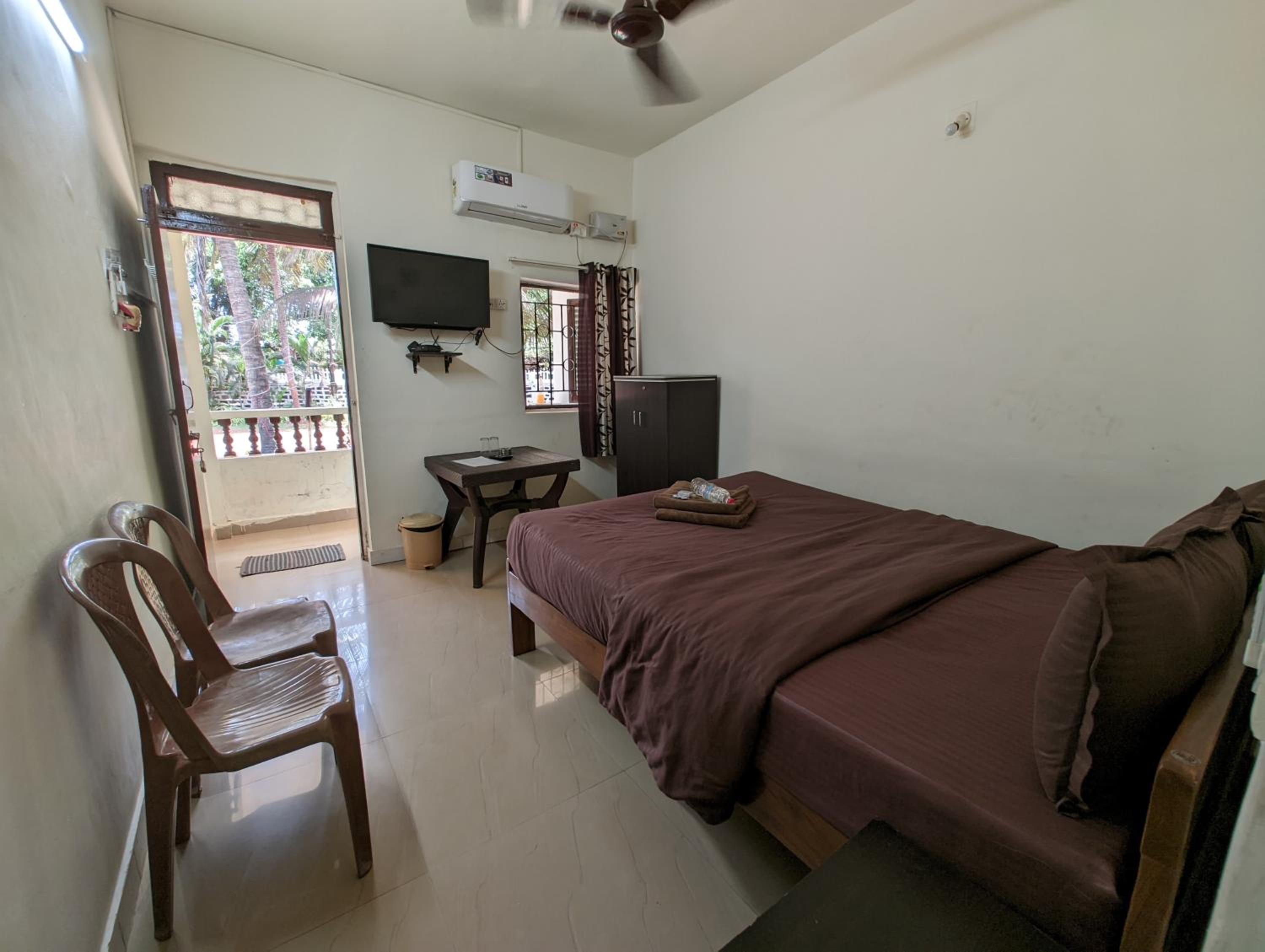 Double Room - Photo 4