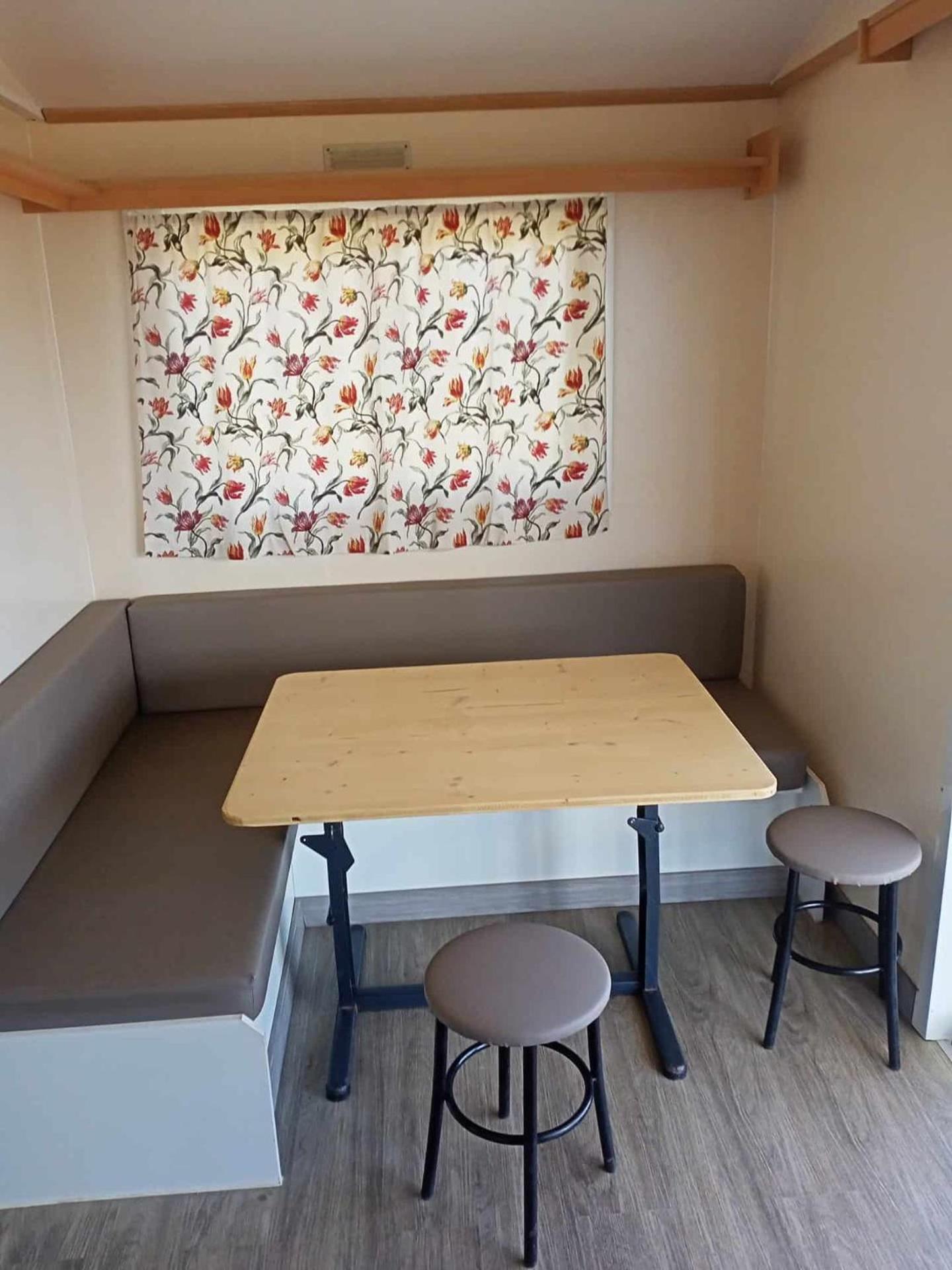 Bungalow with Patio - Photo 7
