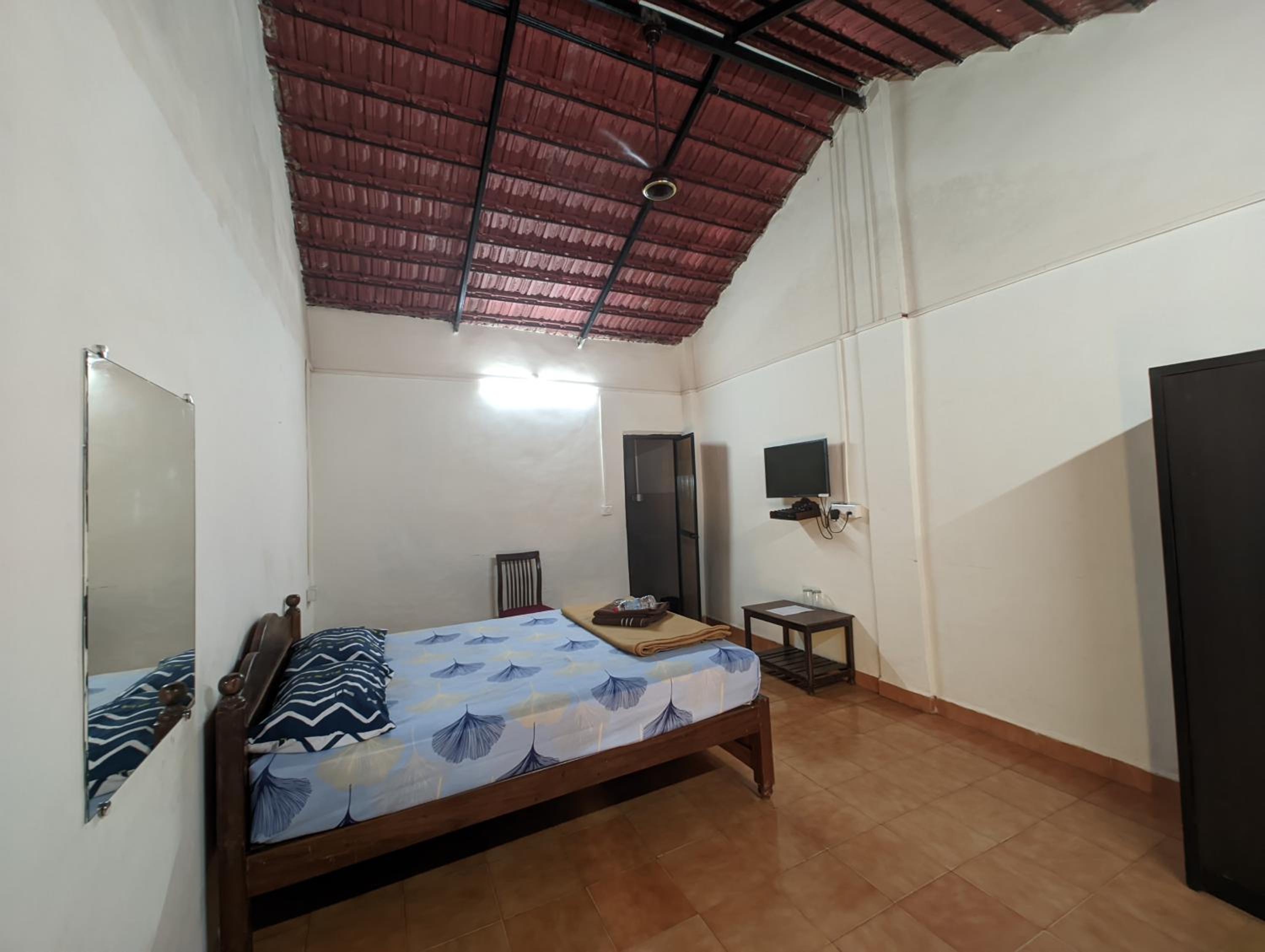 Double Room with Garden View - Photo 6
