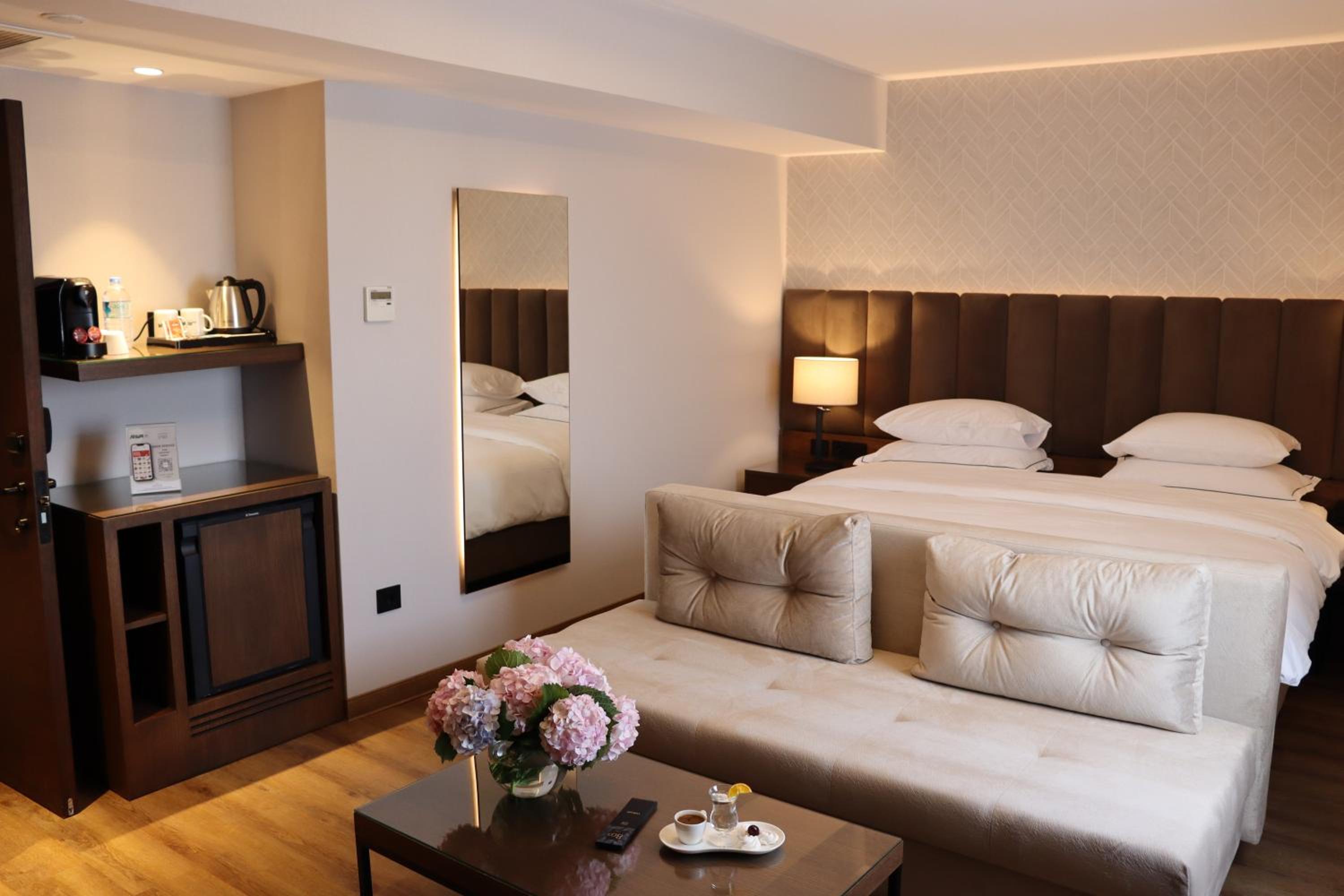 Deluxe Double Room photo 3