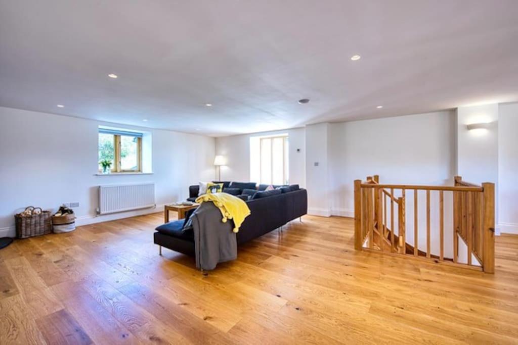 Four-Bedroom House photo 3