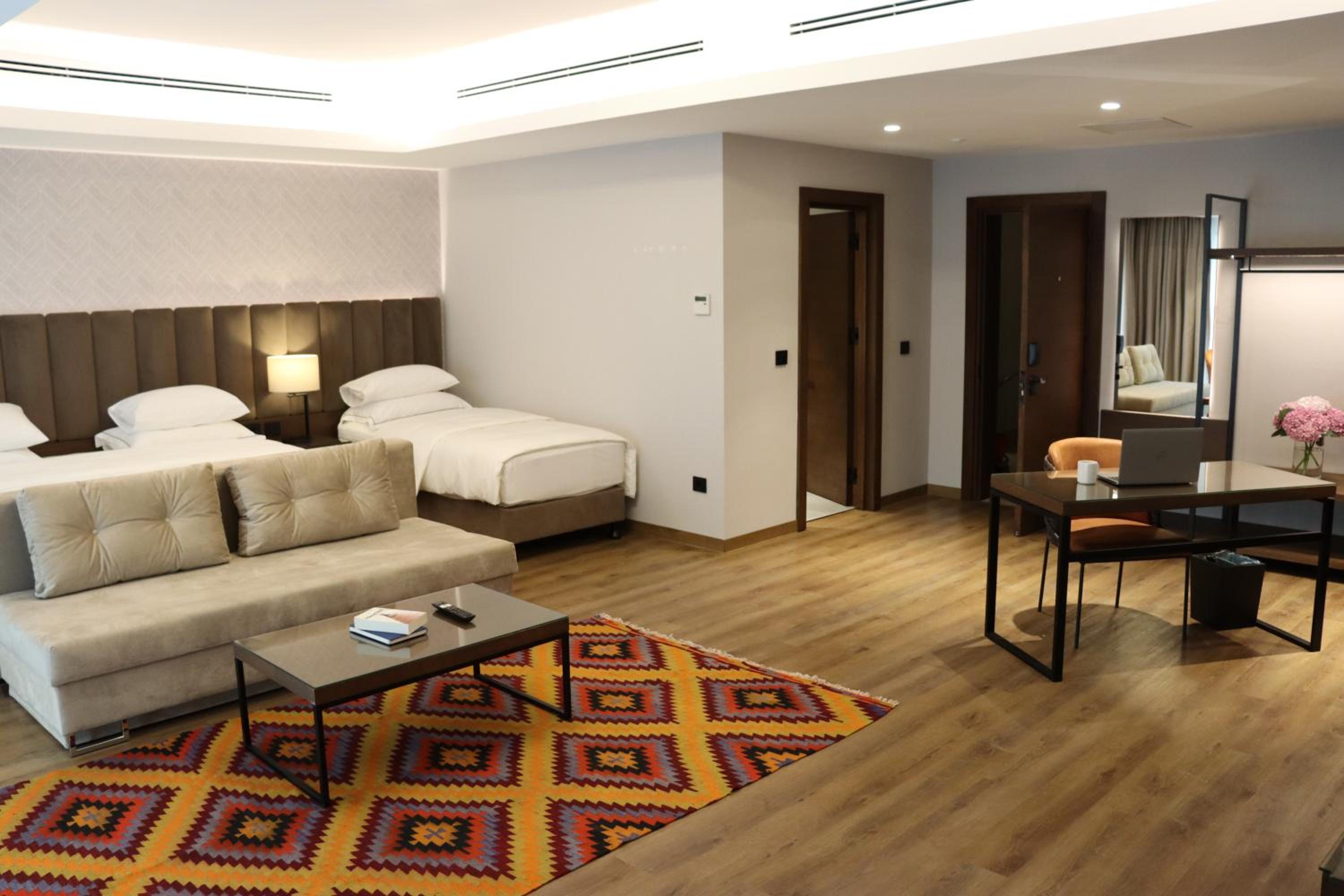 Suite photo 2