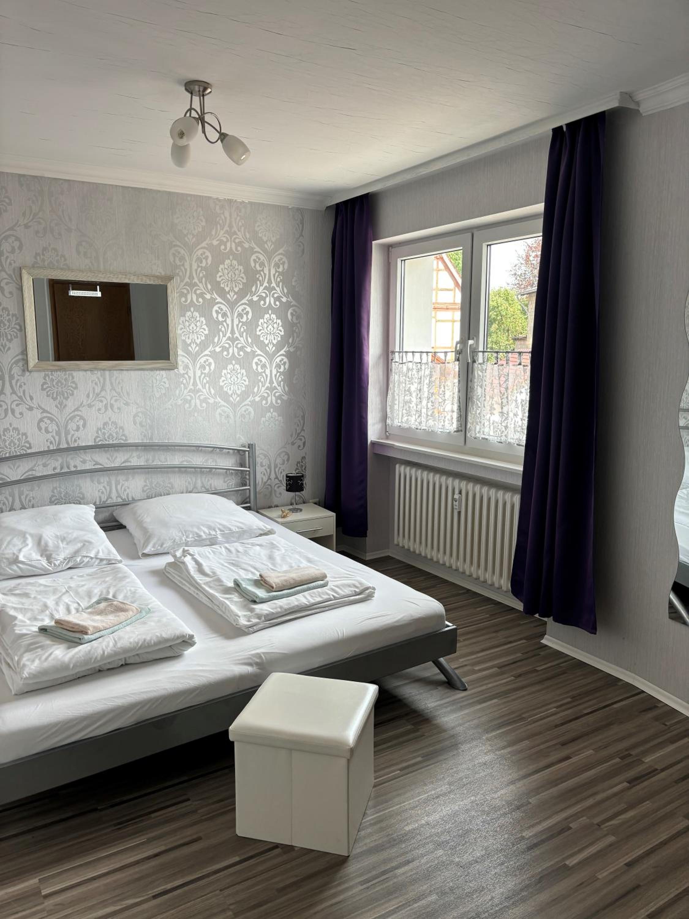 Double Room with Private Bathroom photo 1