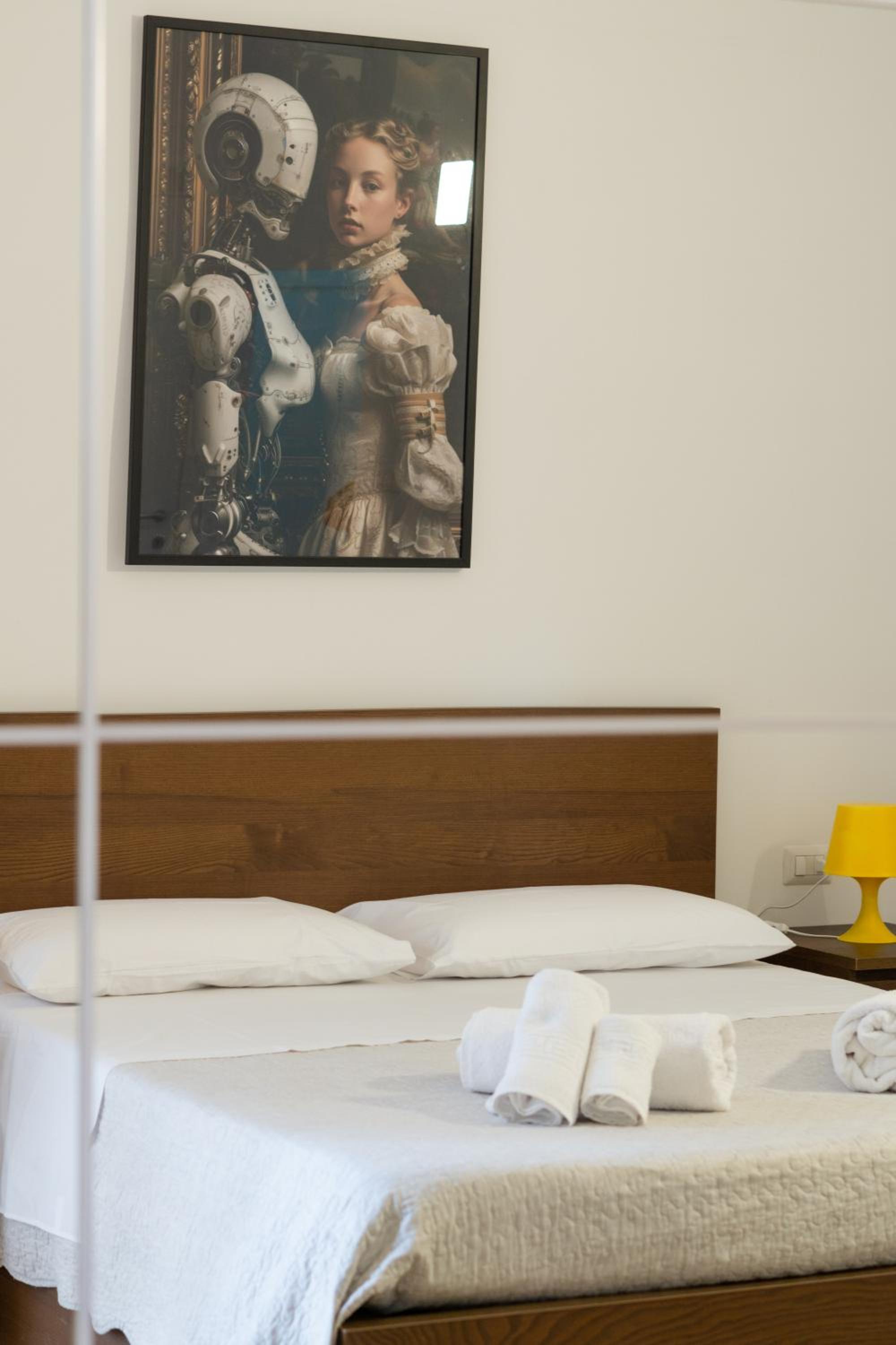 Deluxe Double Room with Balcony photo 1