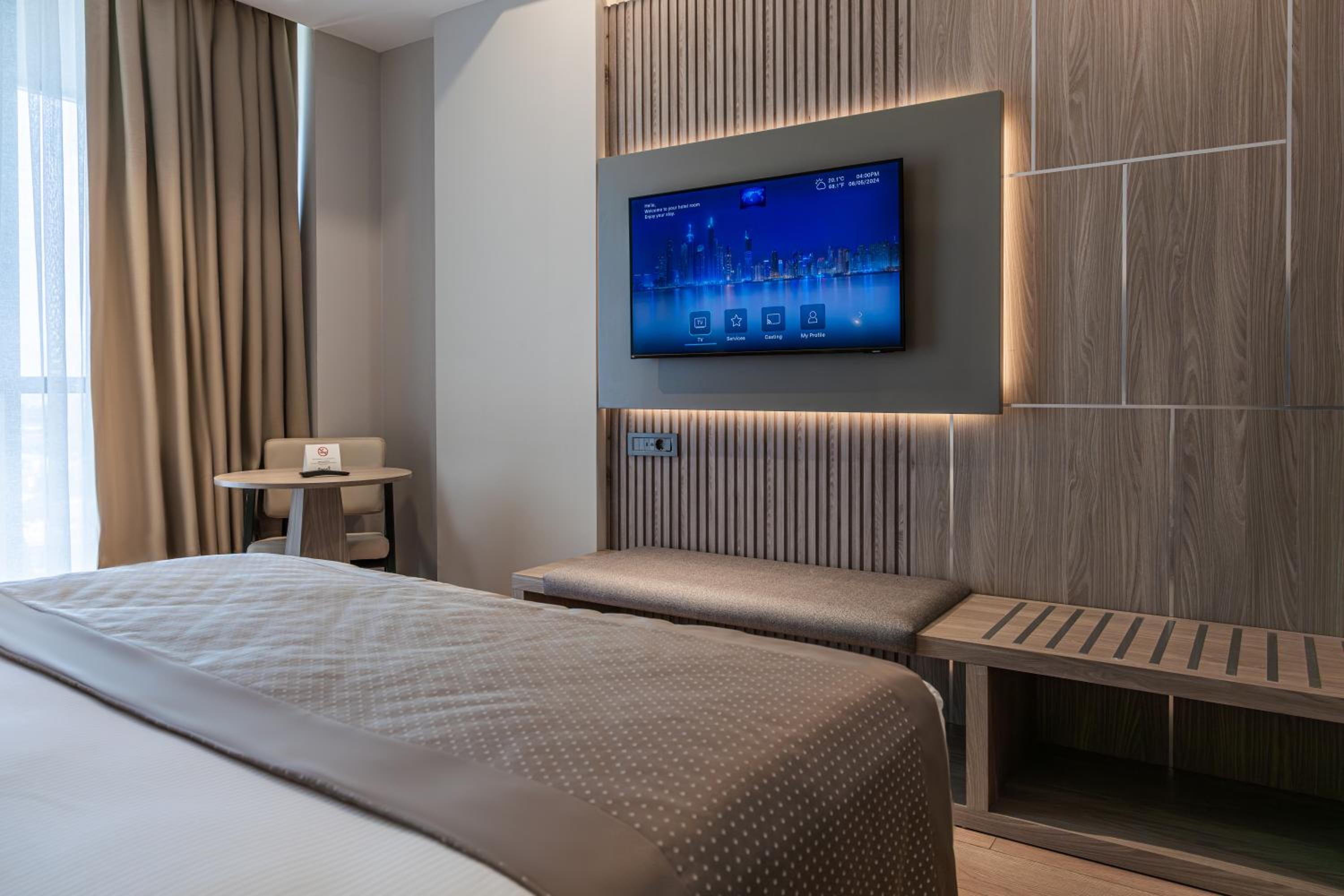 Available room