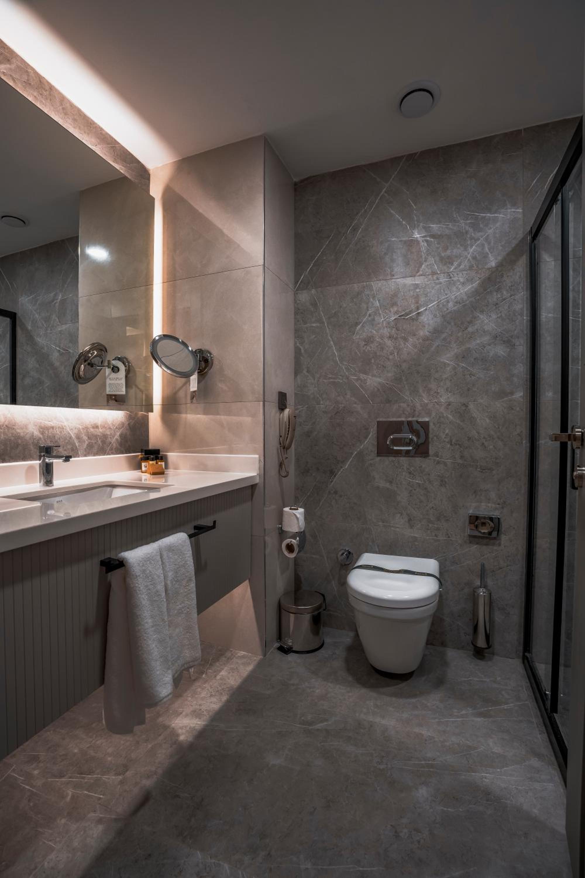 Available room