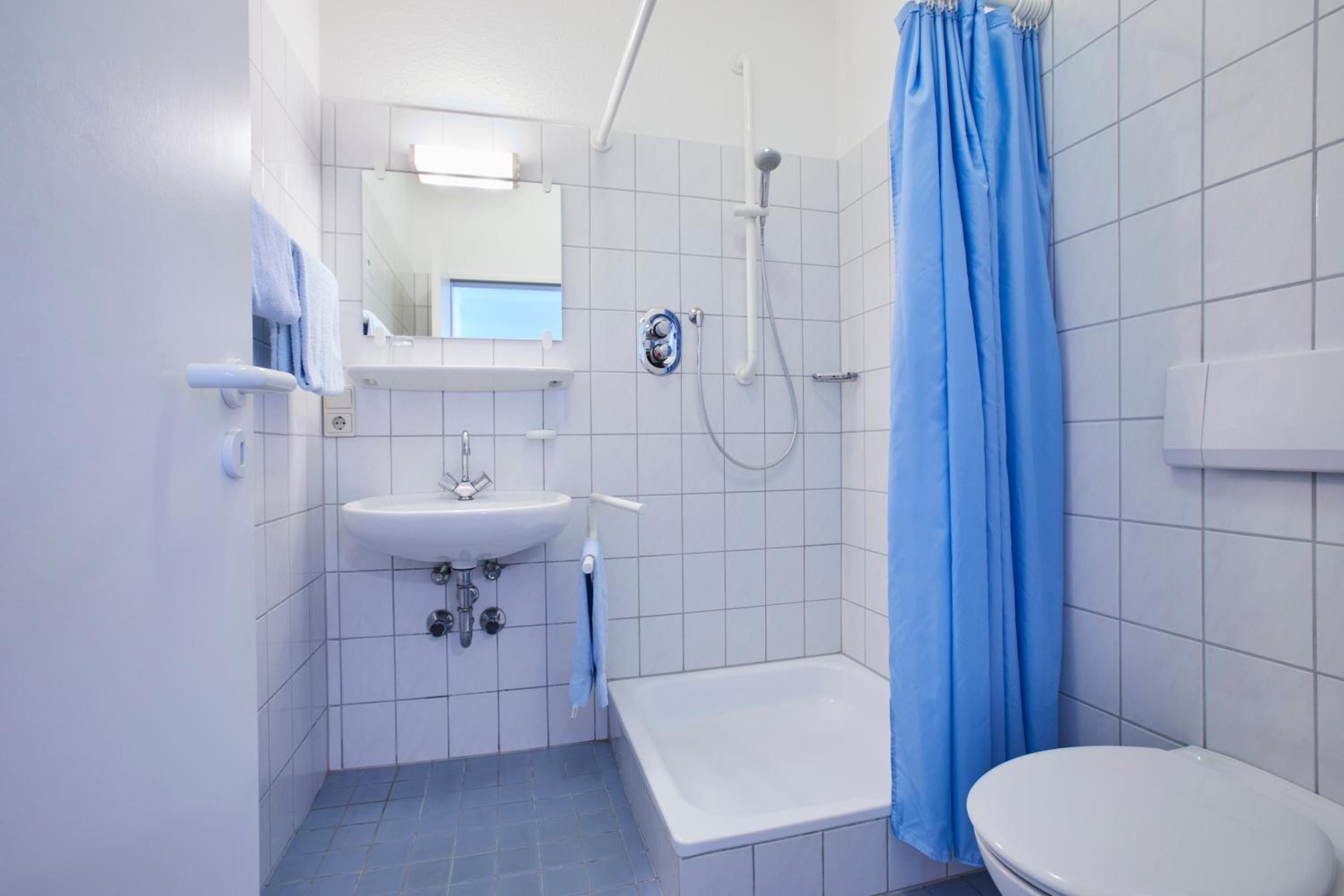 Budget Single Room photo 3