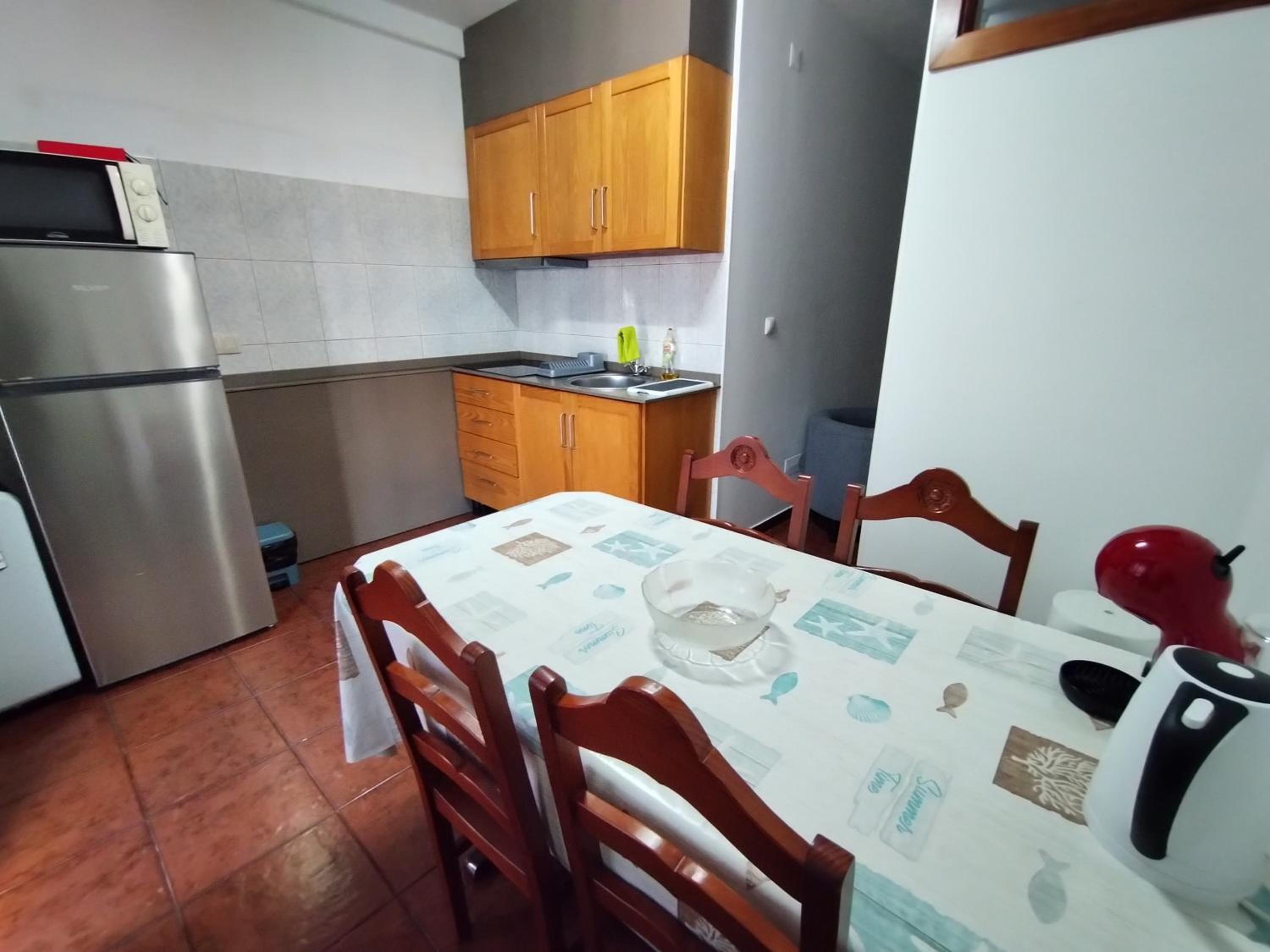Superior One-Bedroom Apartment - Photo 4