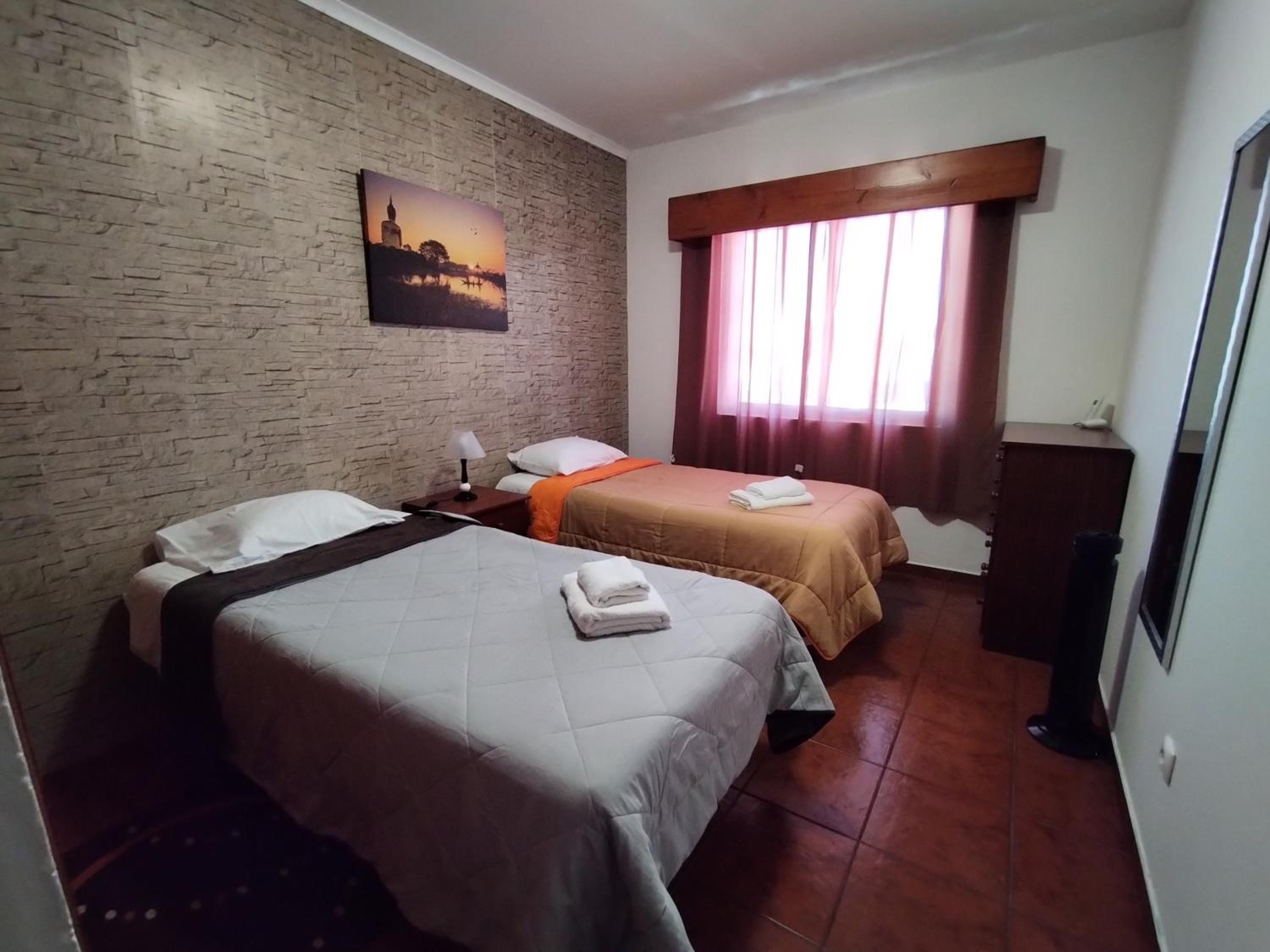 Superior One-Bedroom Apartment - Photo 10