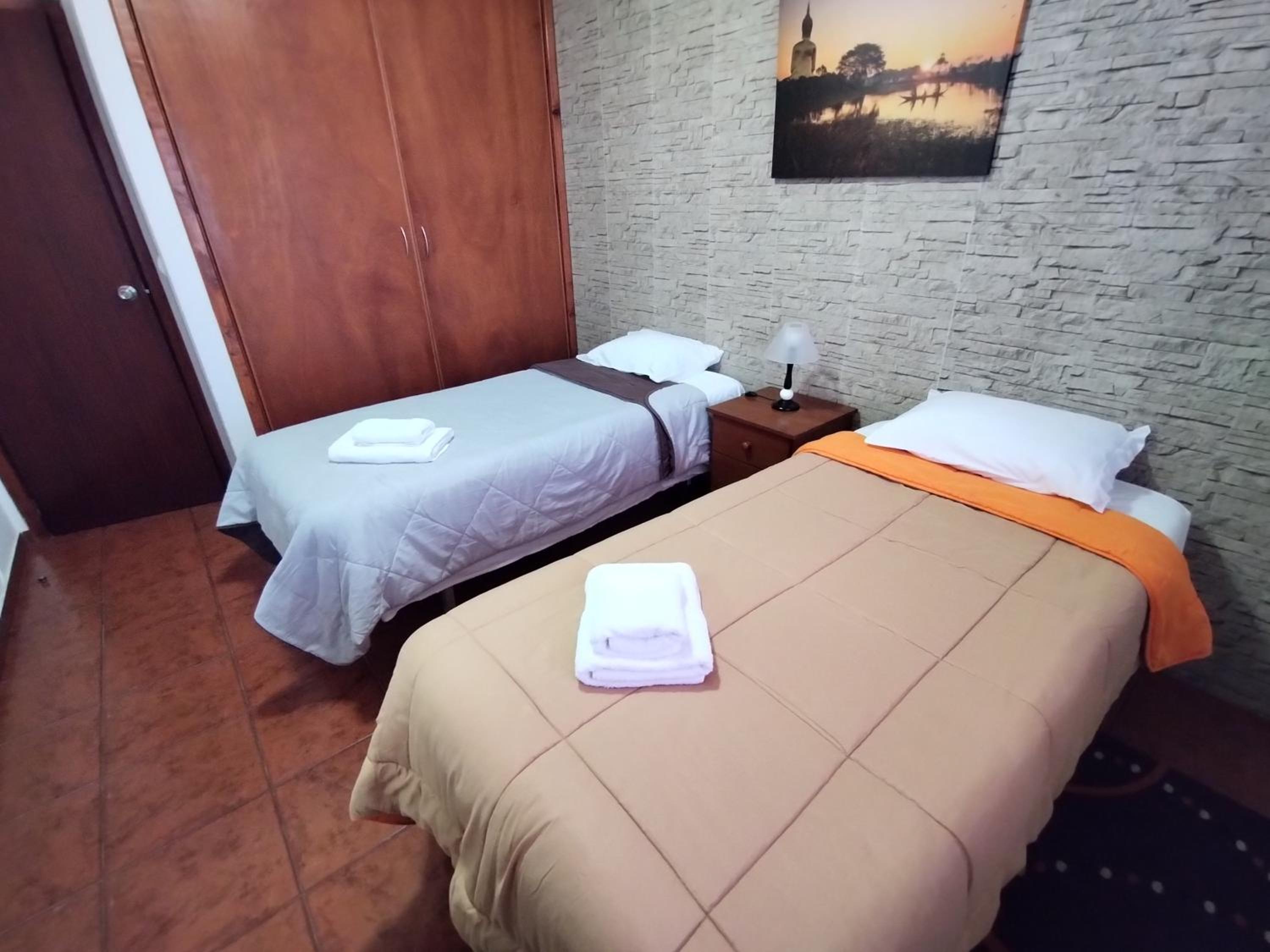 Superior One-Bedroom Apartment - Photo 3