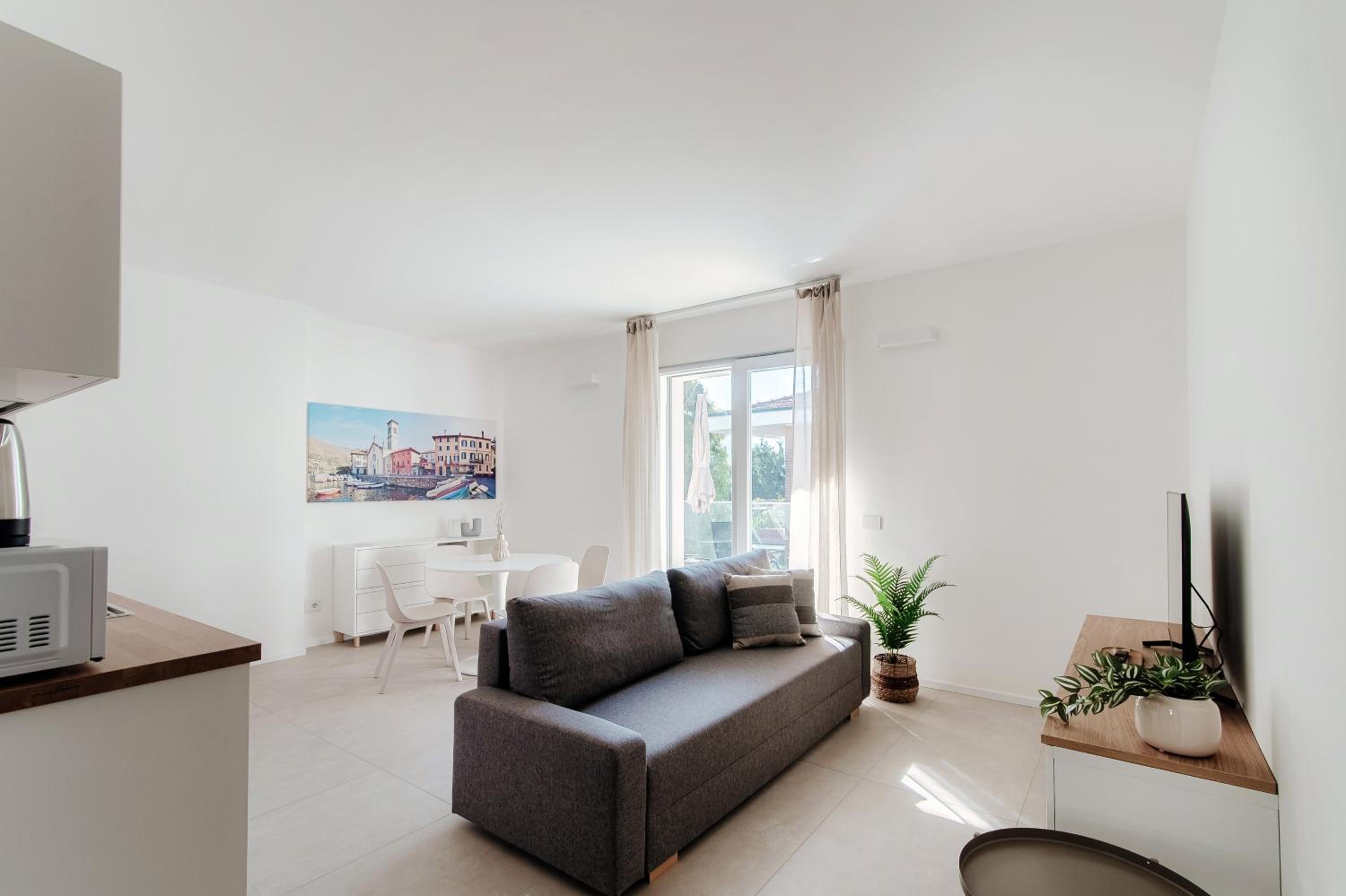 Two-Bedroom Apartment with Balcony photo 1