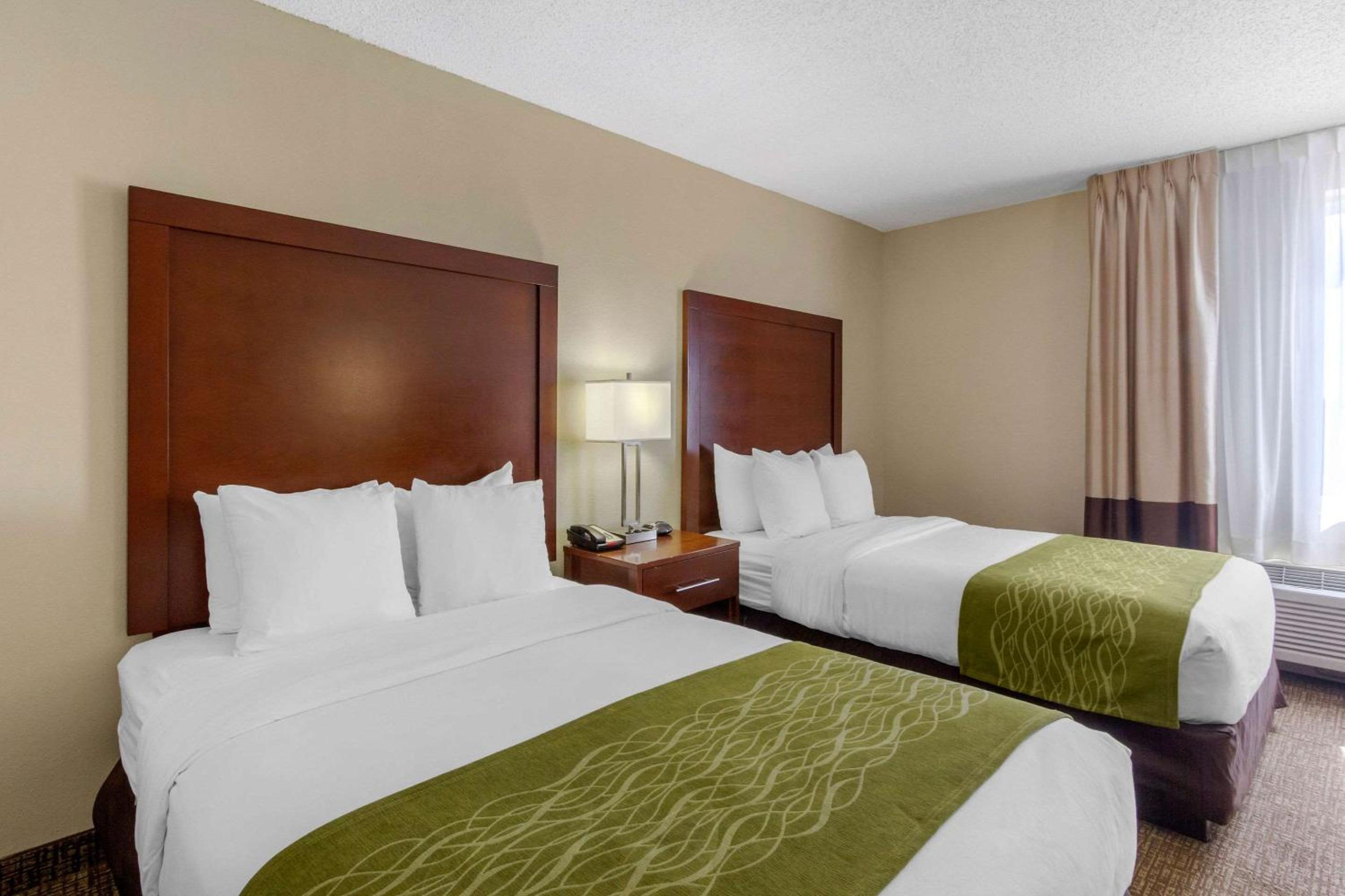 Double Room with Two Double Beds - Non-Smoking - Photo 1