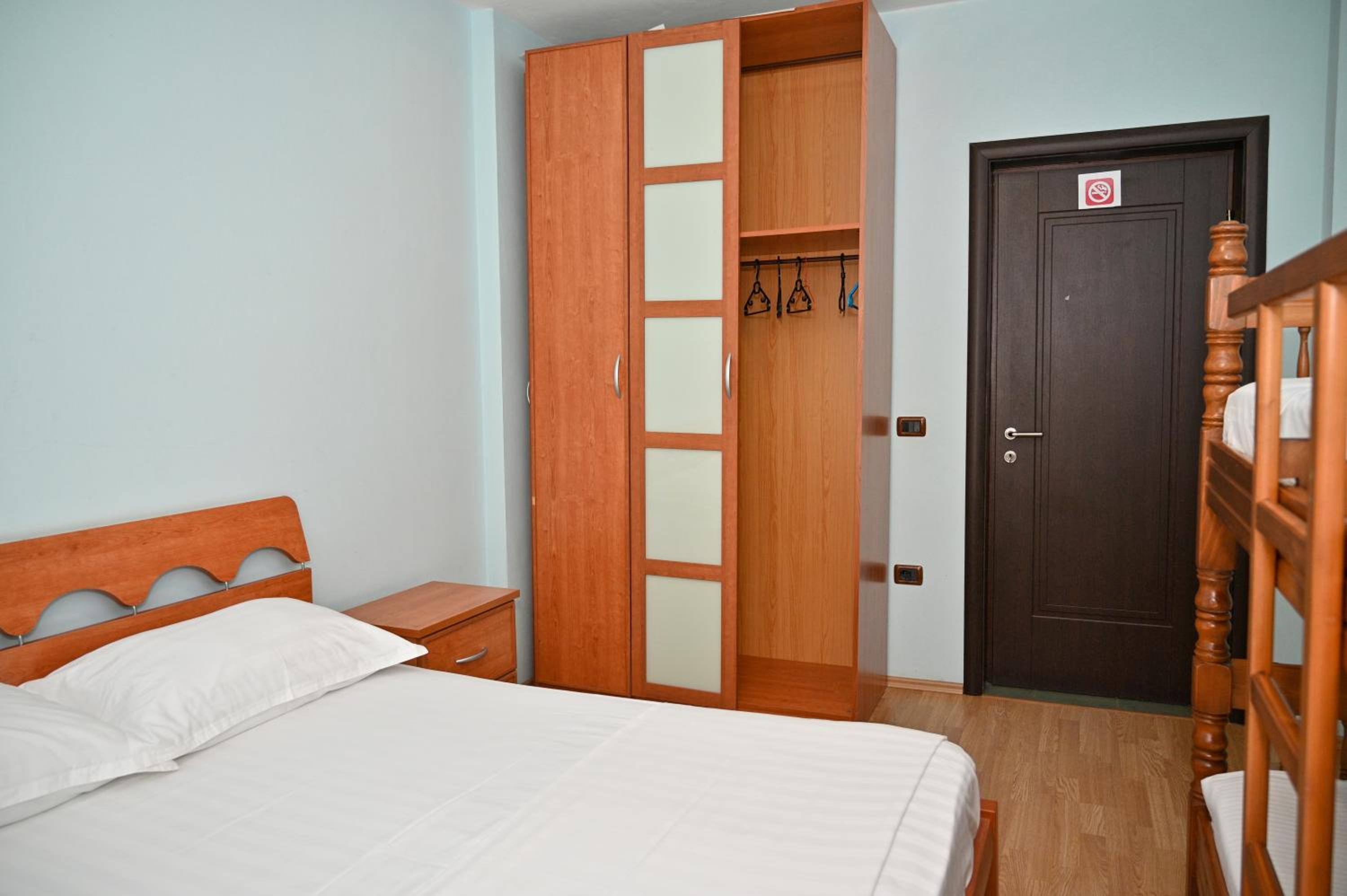One-Bedroom Apartment with Terrace photo 1
