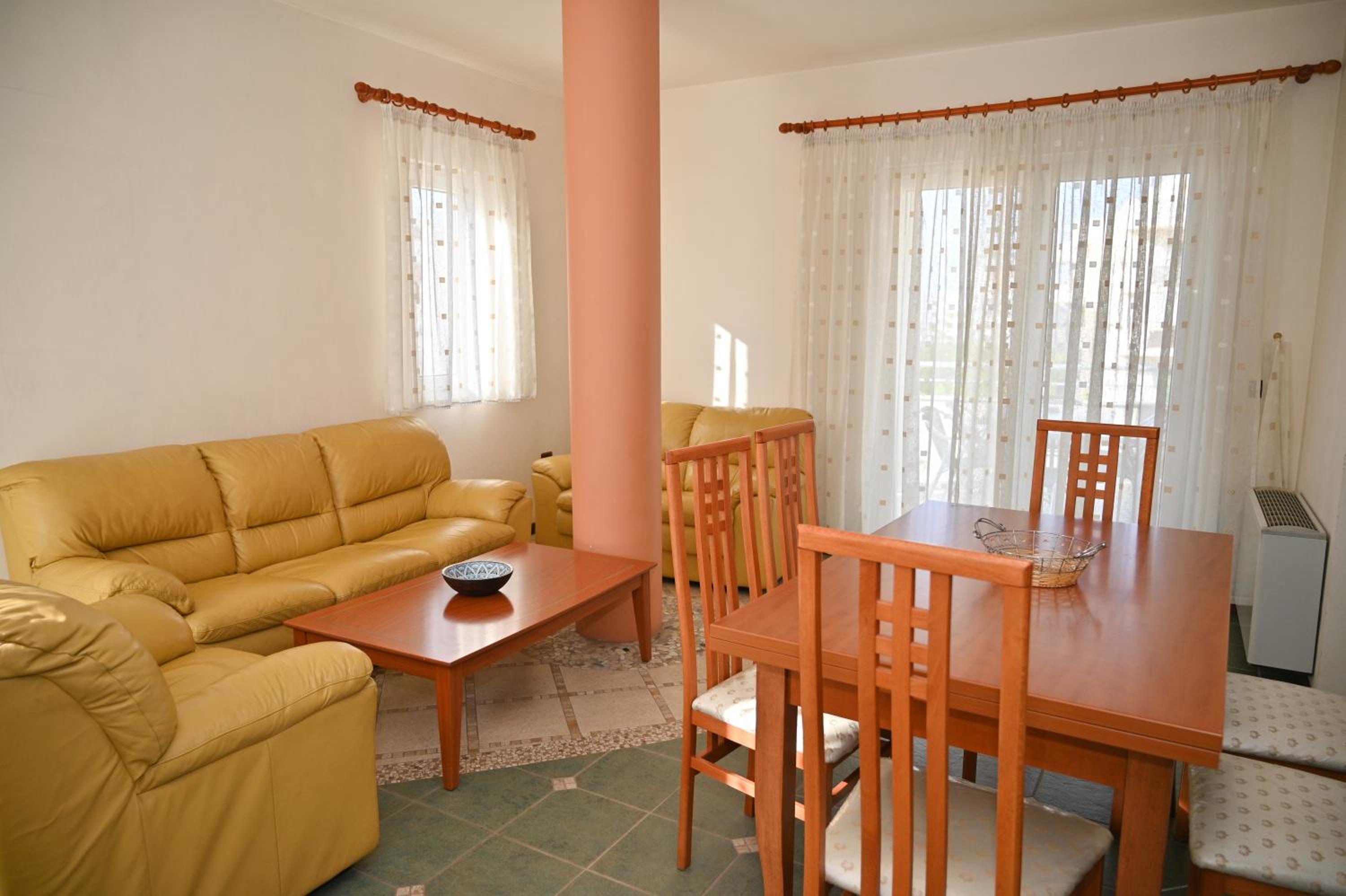 One-Bedroom Apartment with Terrace photo 3