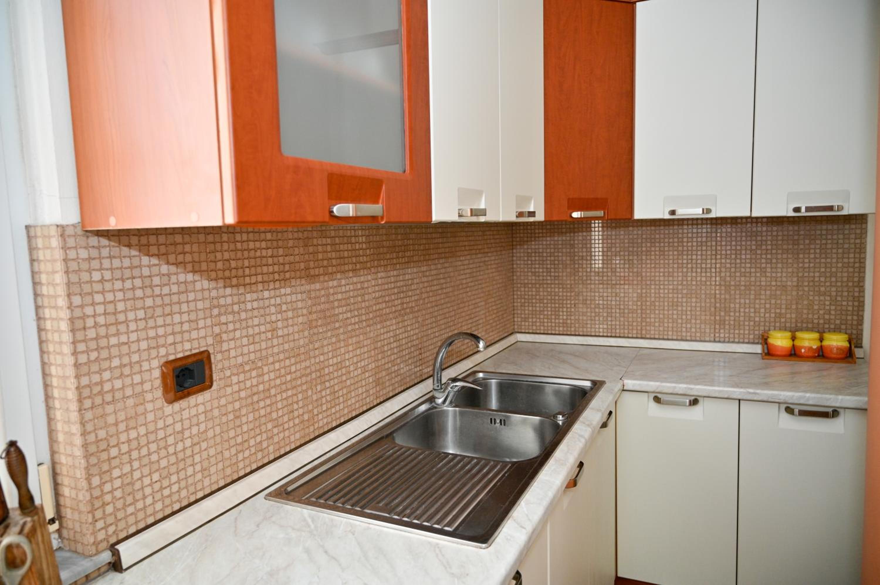 Two-Bedroom Apartment with Balcony and Terrace photo 2