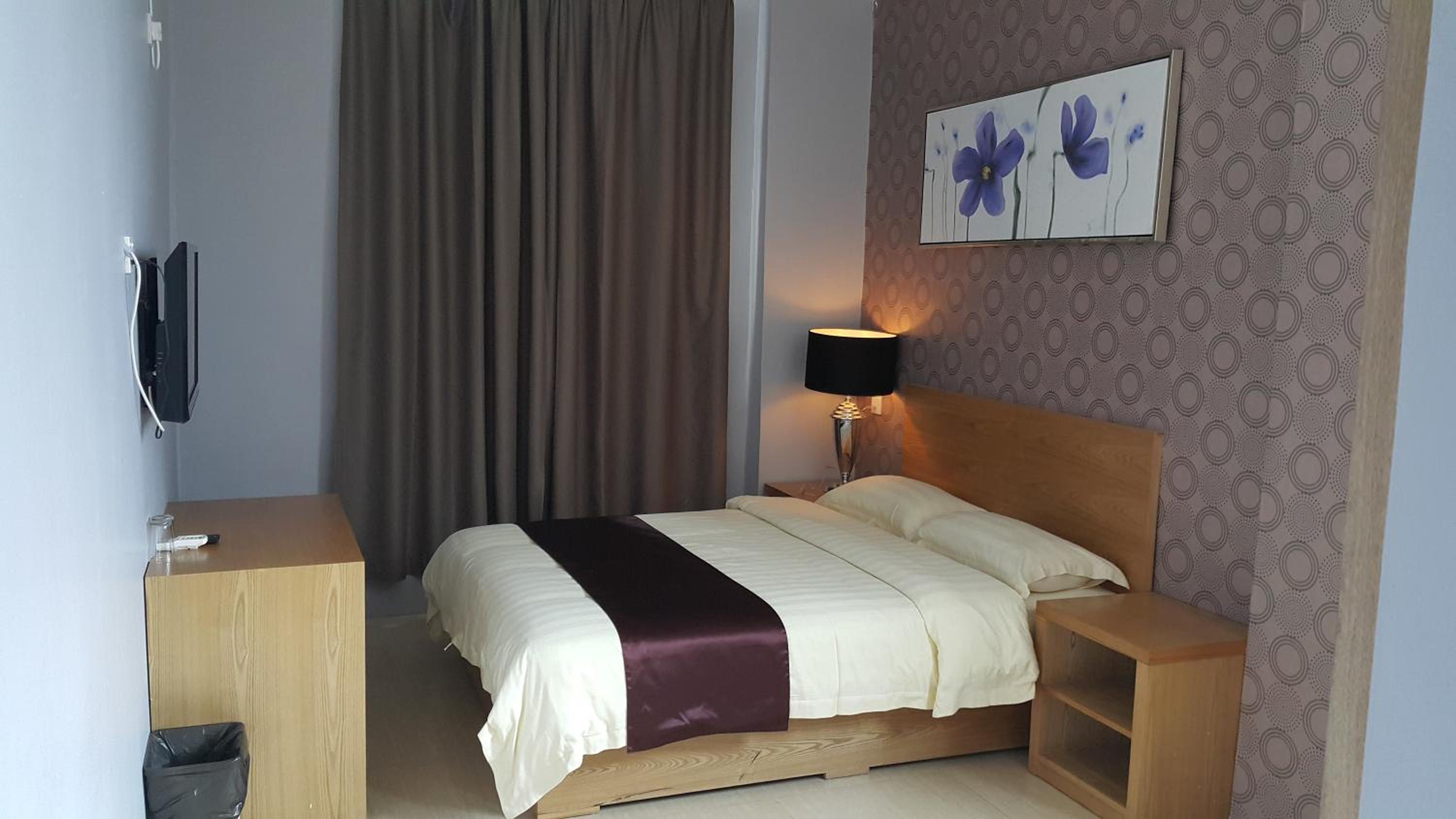 Standard Queen Room - Photo 5
