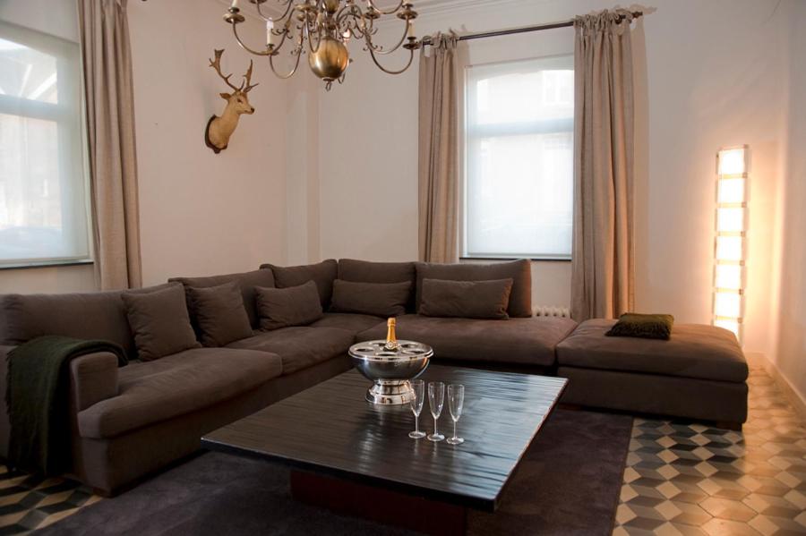 Villa photo 3