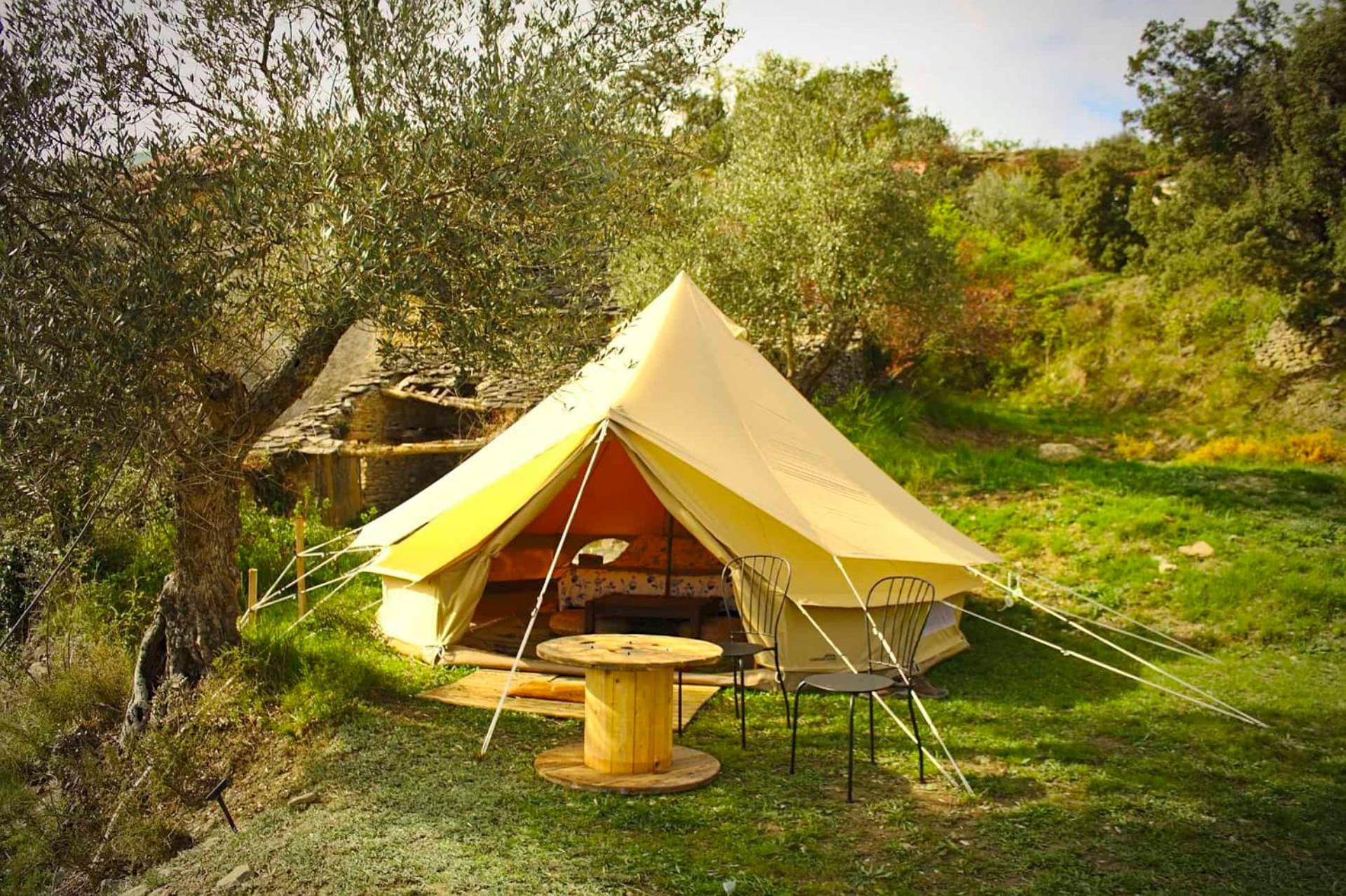 Tent - Photo 2