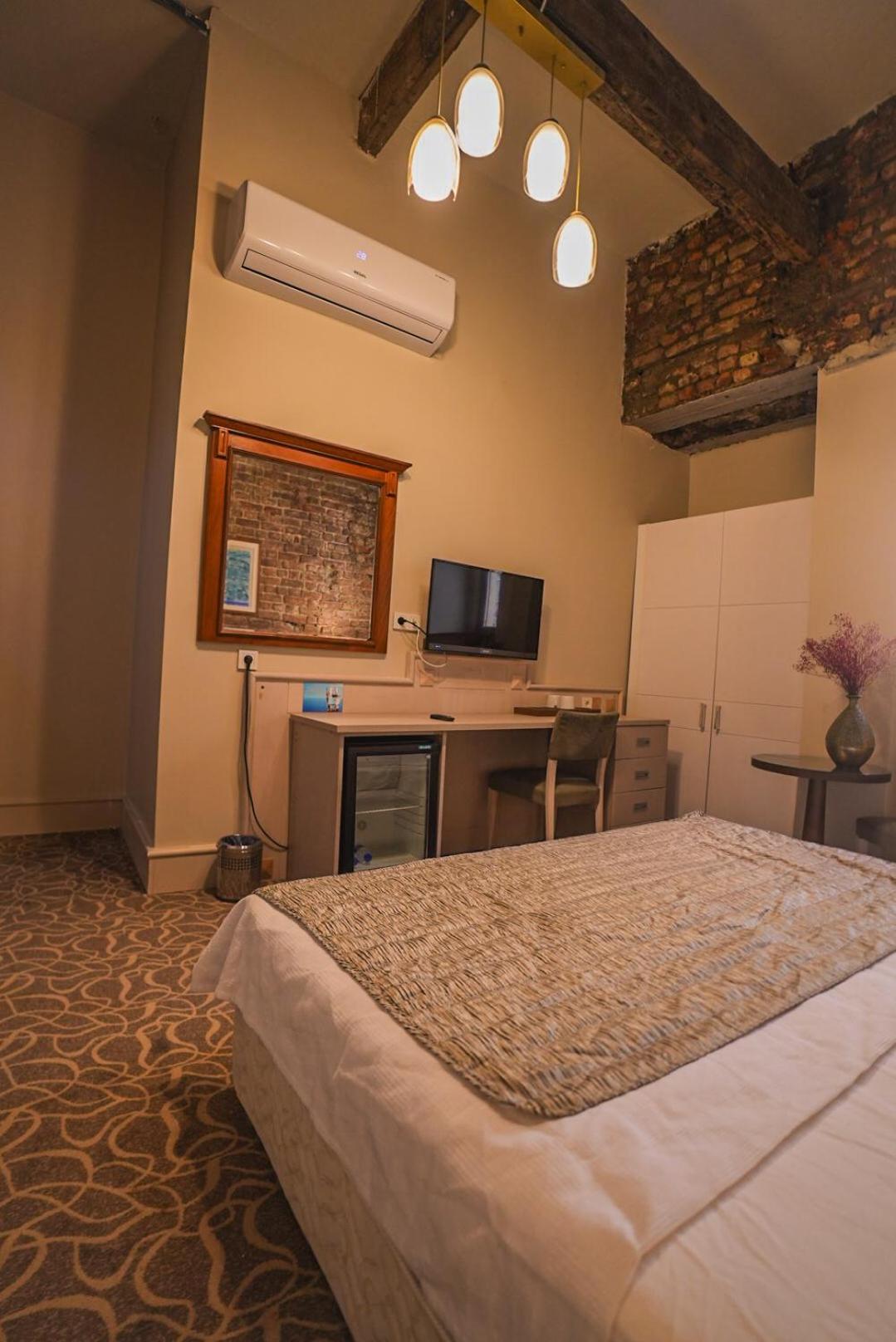 Budget Double Room photo 1