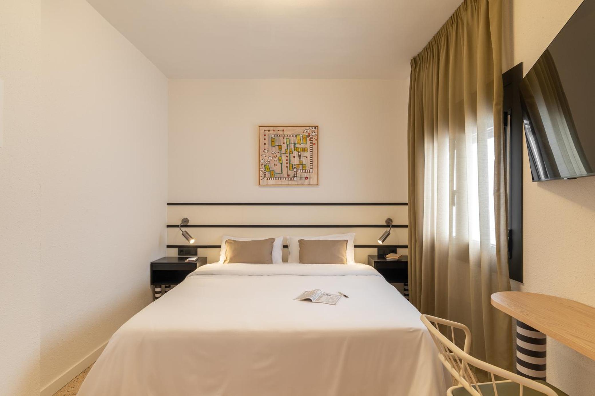 Standard Double Room - Photo 1