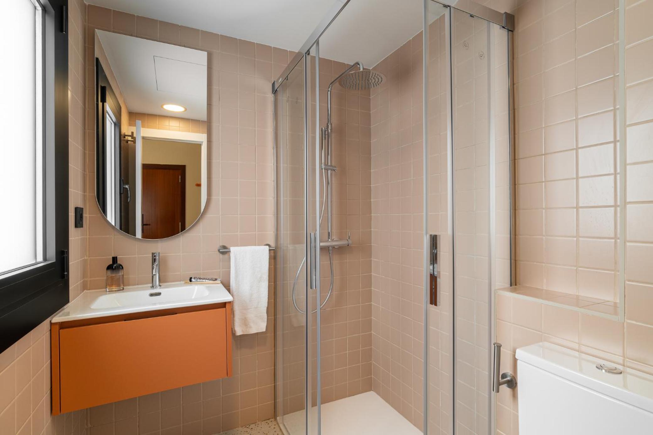 Standard Double Room - Photo 2