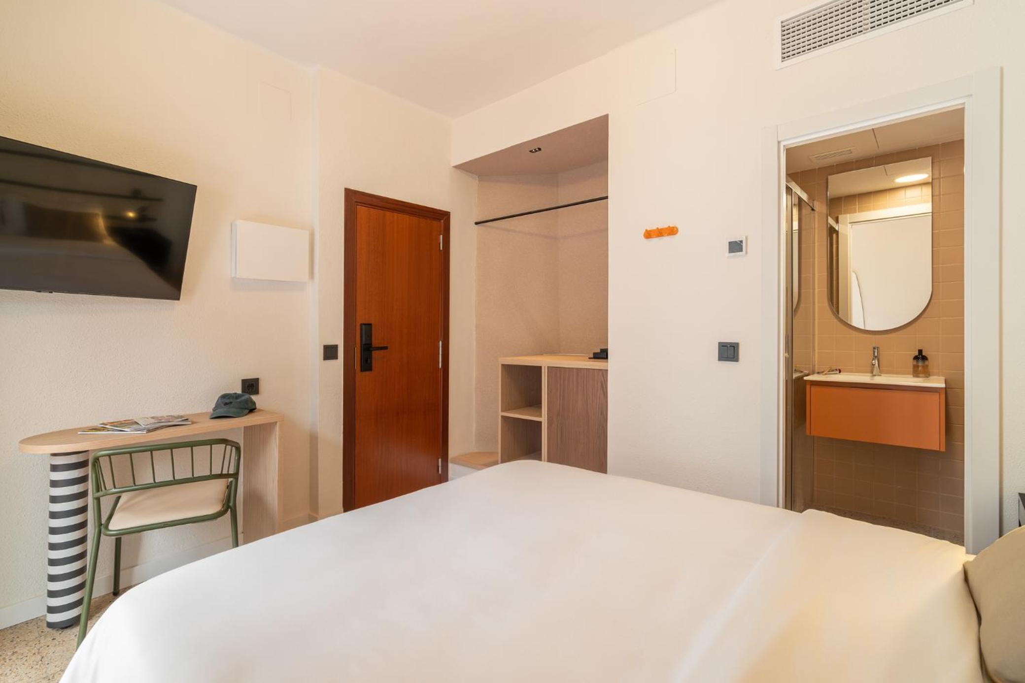 Double Room with Terrace - Photo 7