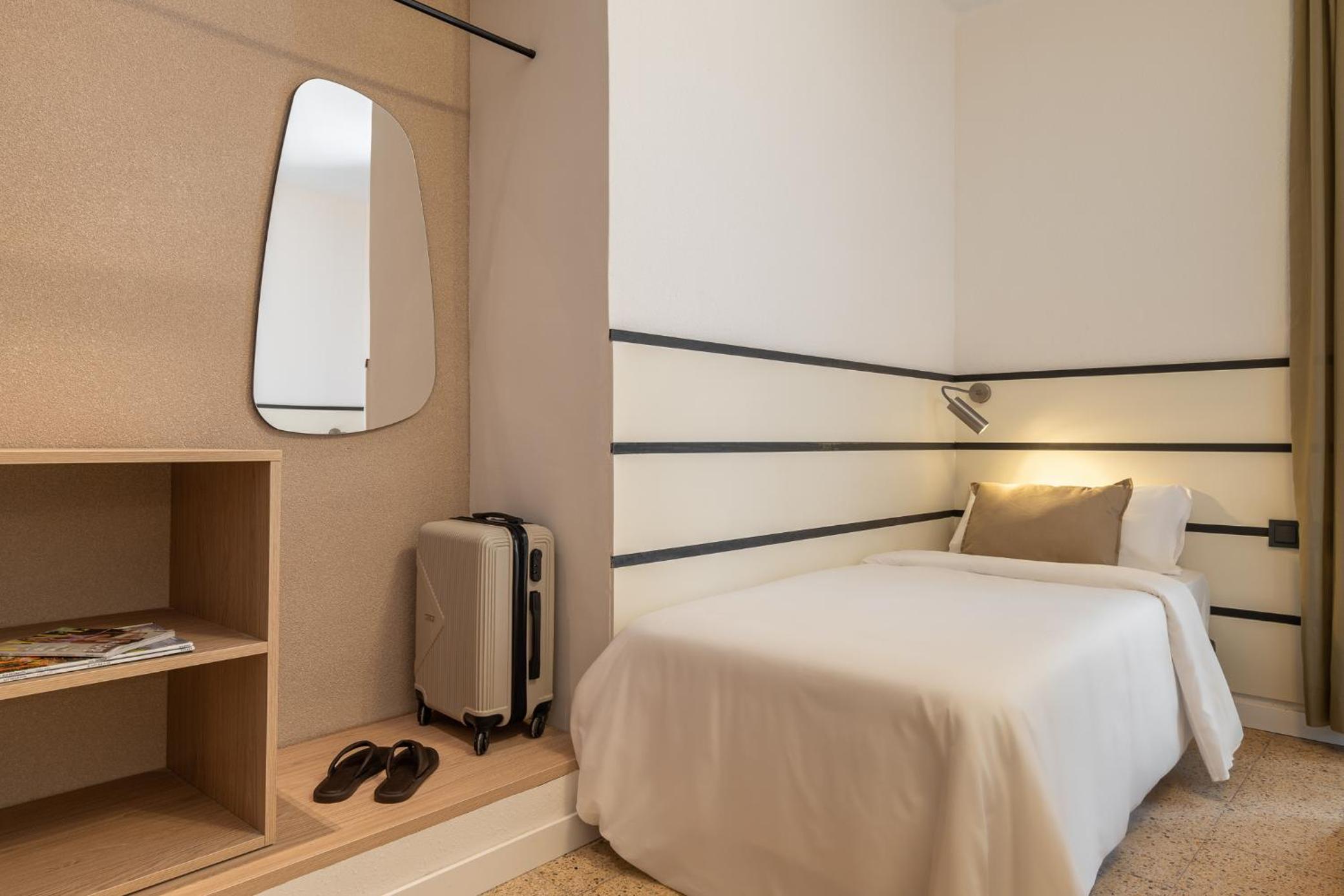 Superior Triple Room - Photo 5