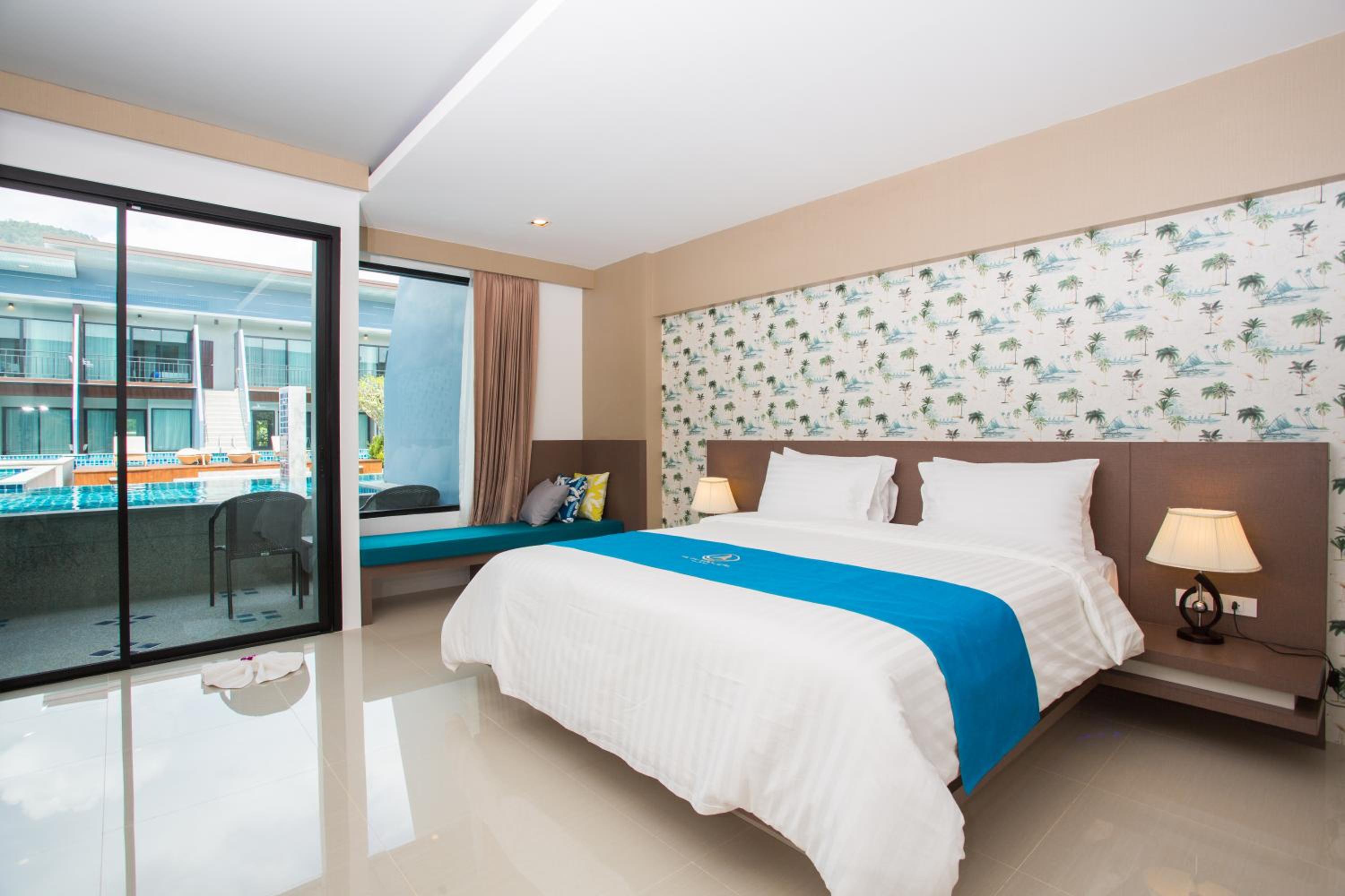 Deluxe Double Room with Pool Access - Photo 1