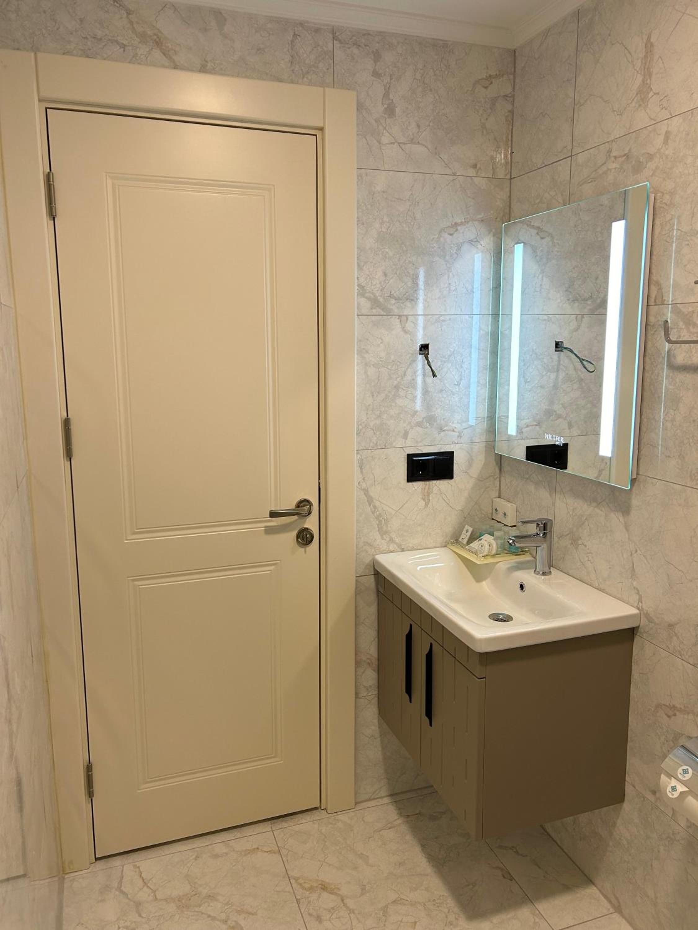 Triple Room - Photo 13