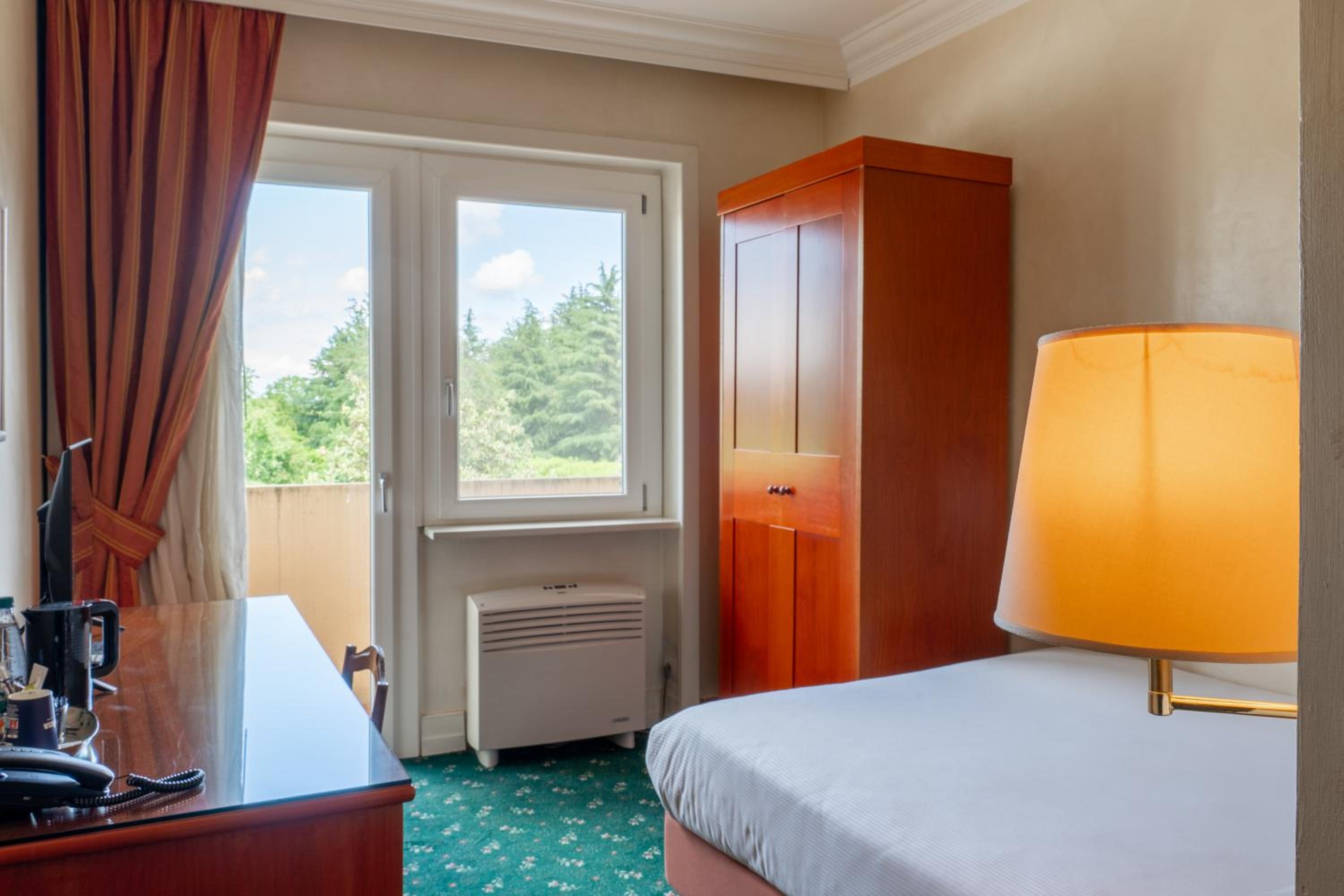 Deluxe Room (1 adult + 1 child) photo 3