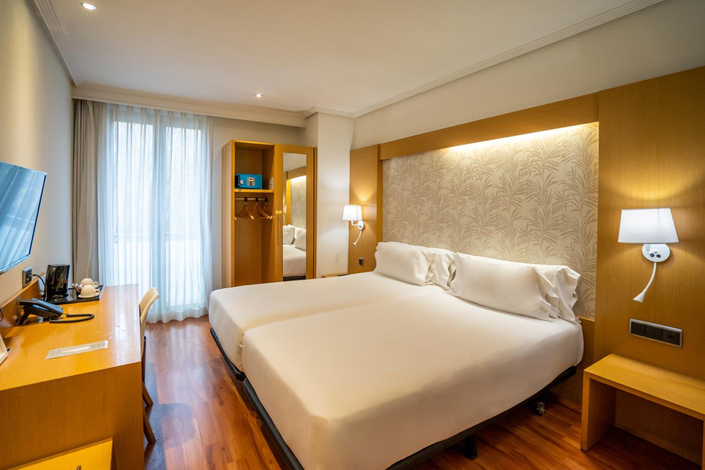 Double Room (1 Adult + 1 Child) photo 2
