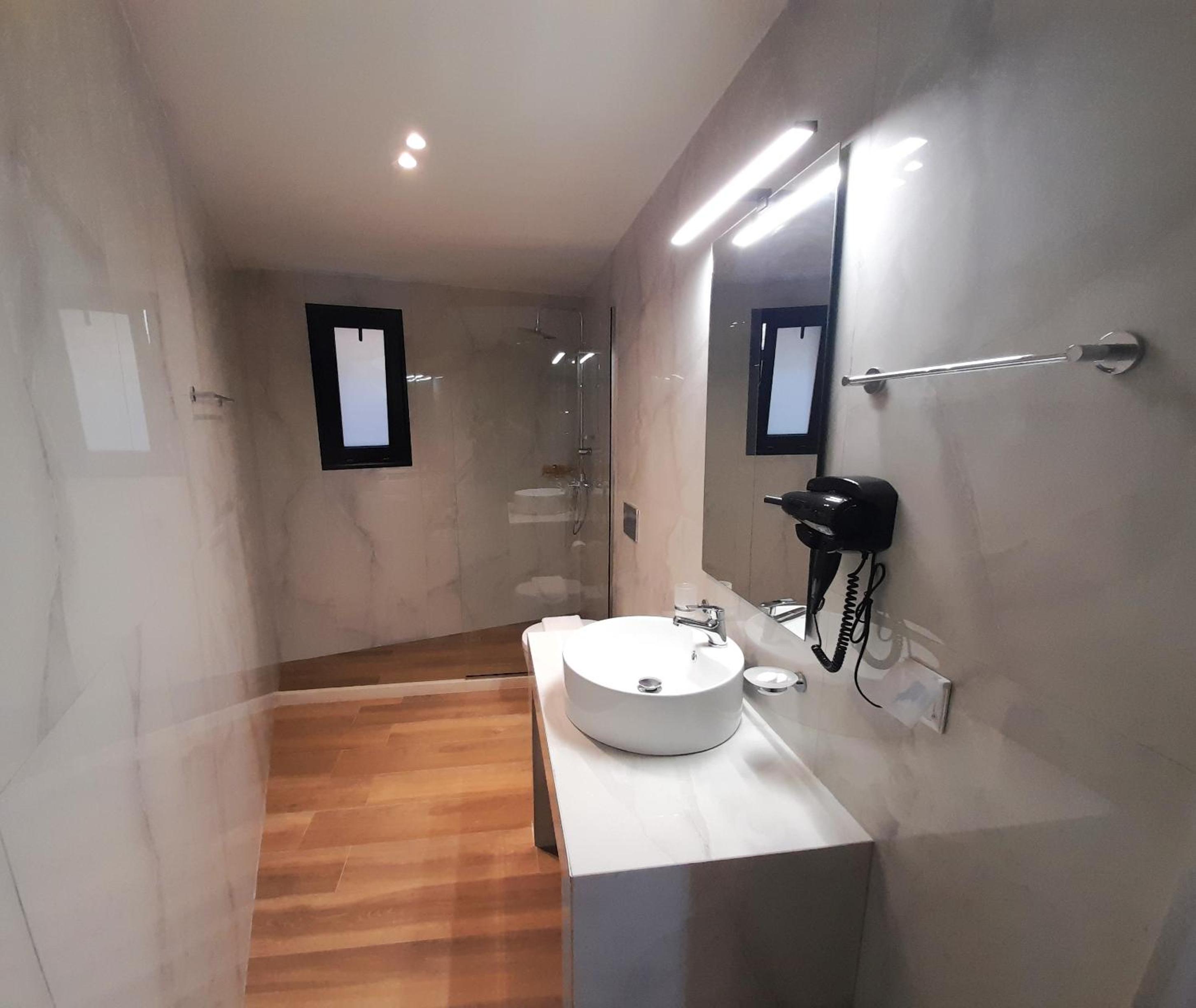 Junior Suite - Photo 9