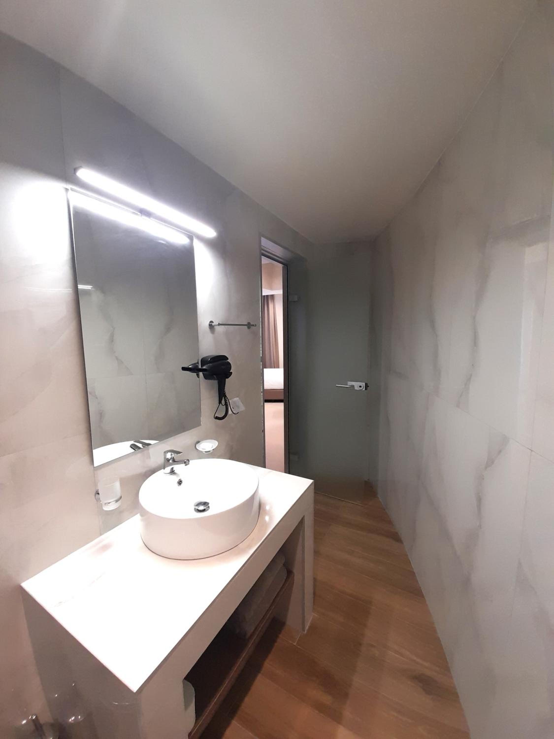 Junior Suite - Photo 10