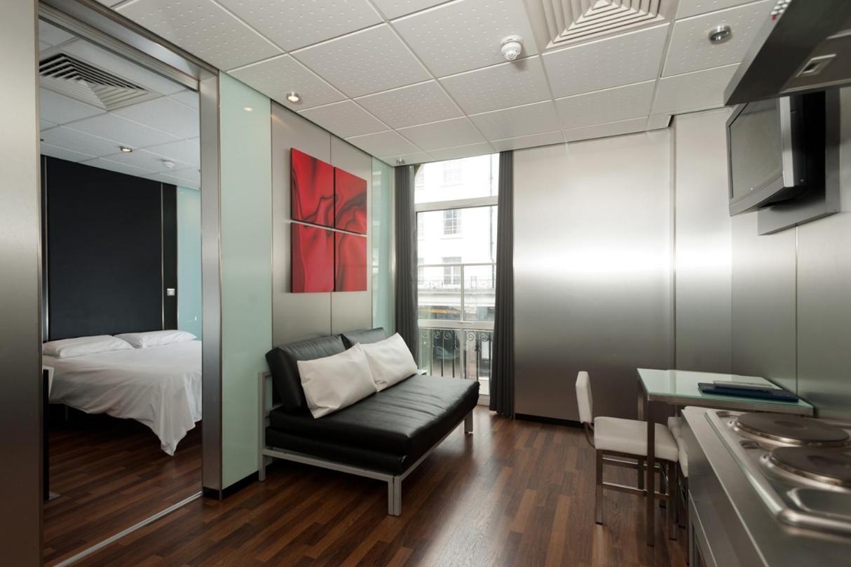 Stylosuite V2.1 (One-Bedroom Suite) photo 1